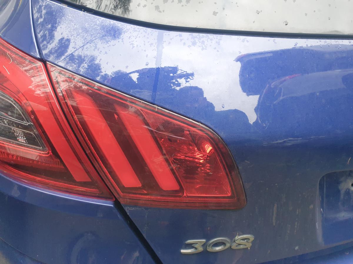 Feu de coffre Gauche PEUGEOT 308 II