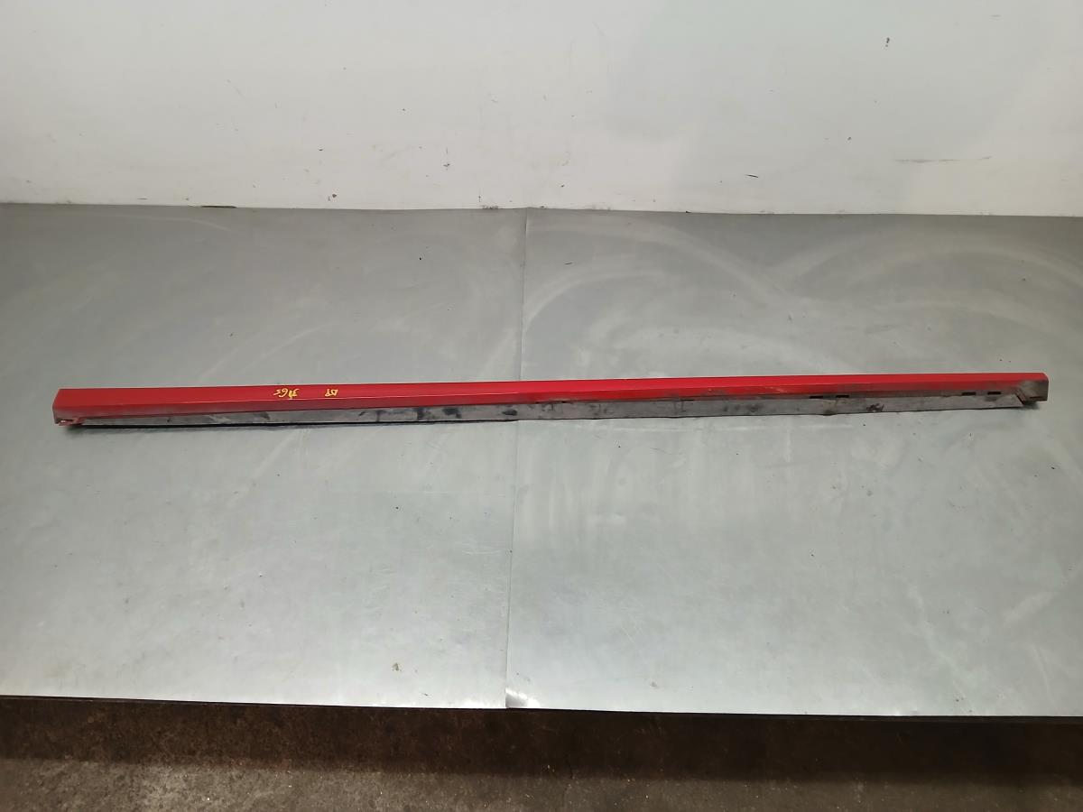 Embaladeira direita AUDI A1 Sportback (8XA, 8XF)