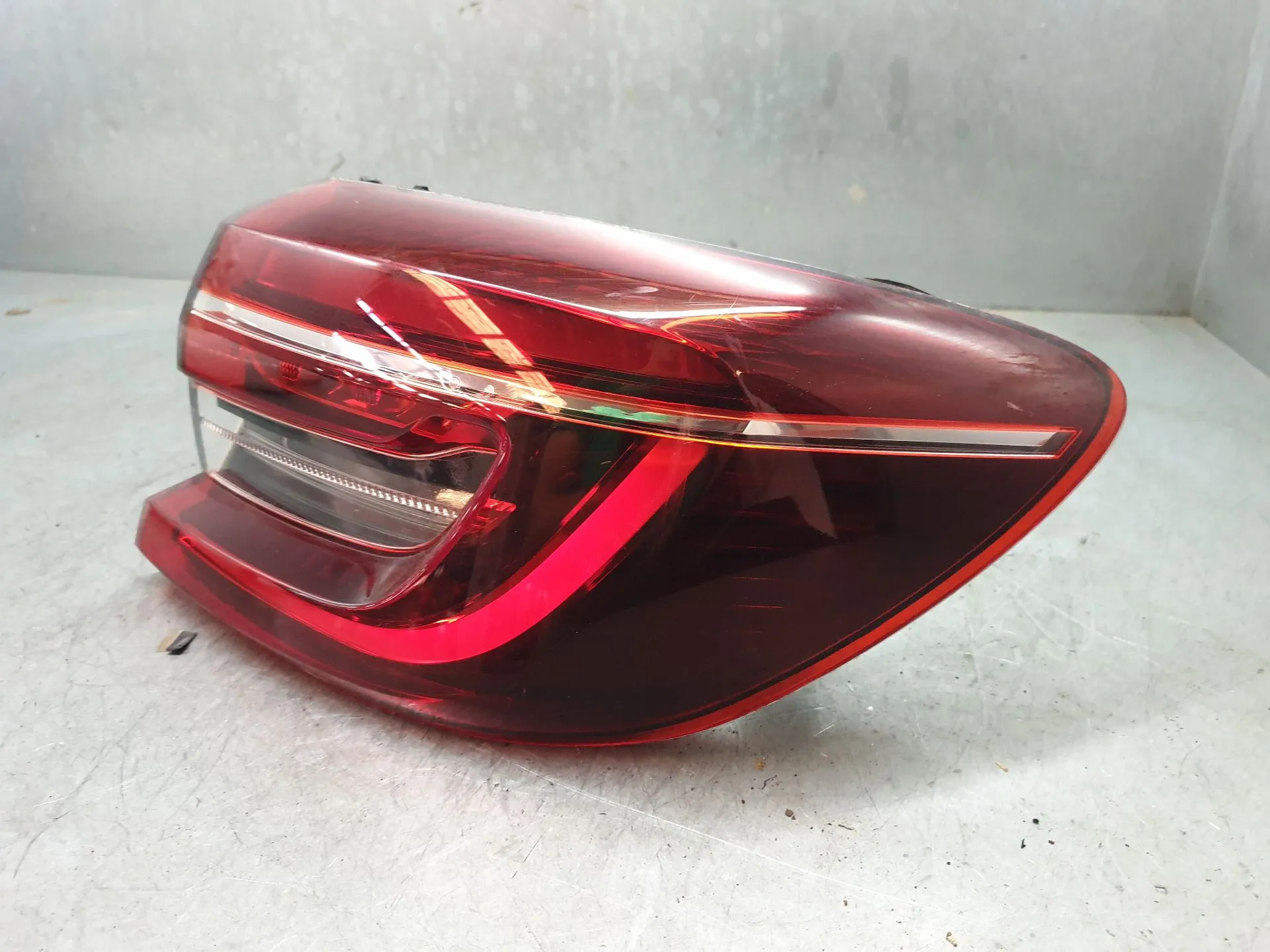 Right Tail light RENAULT Clio V (BF_) Imagem-1