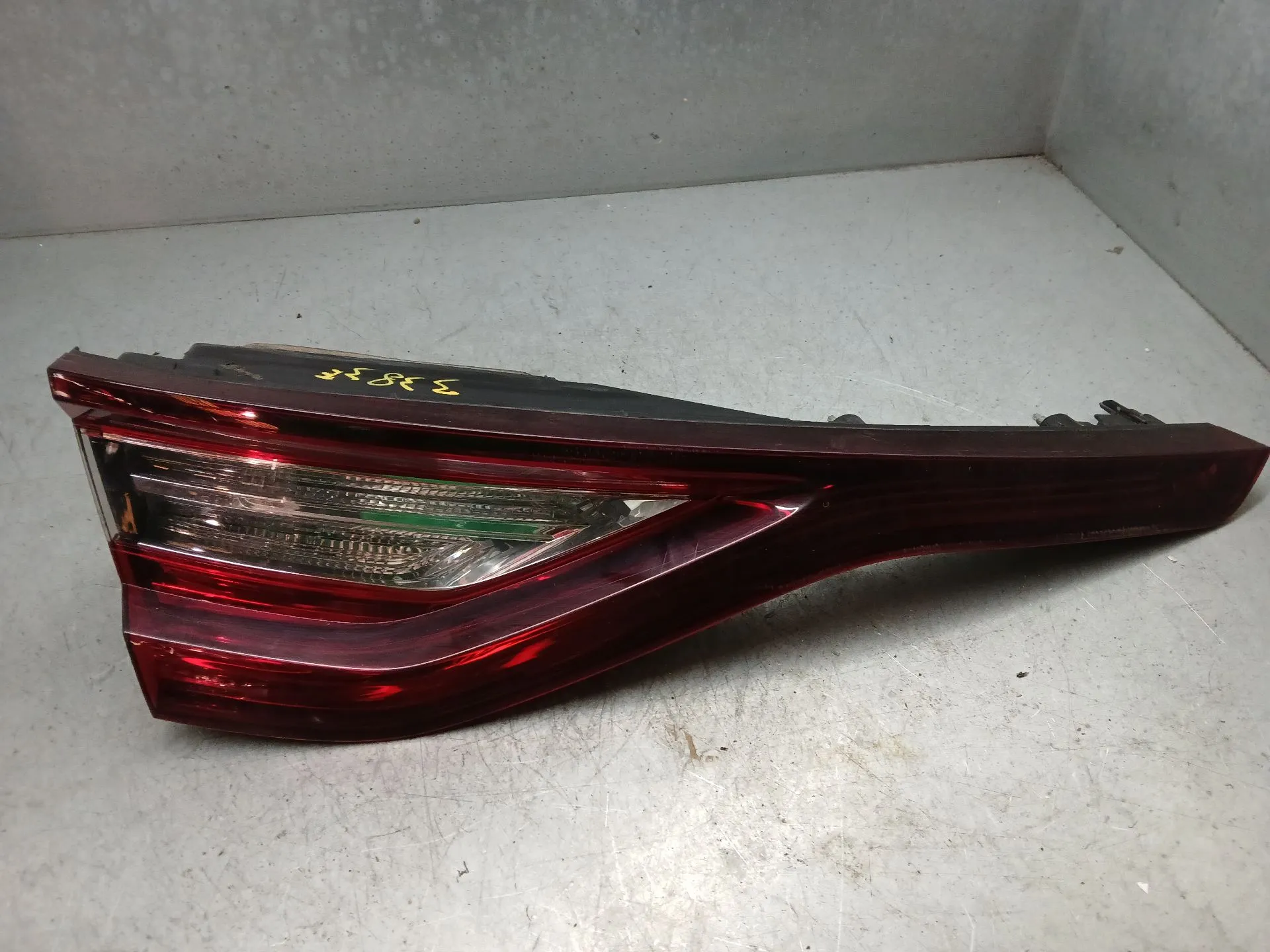 Left Tailgate light  RENAULT Megane IV (B9A/M_)