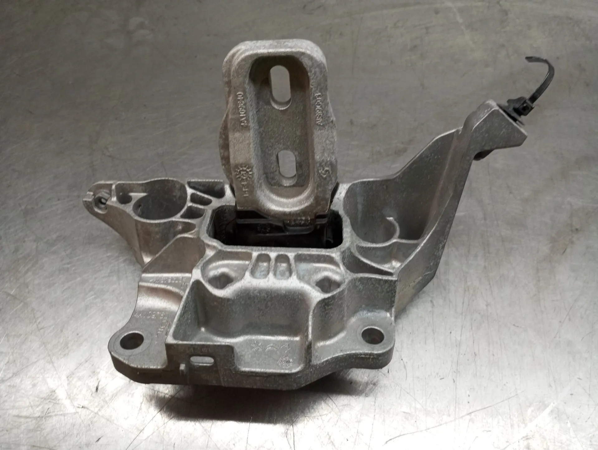 Support Moteur PEUGEOT 208 II