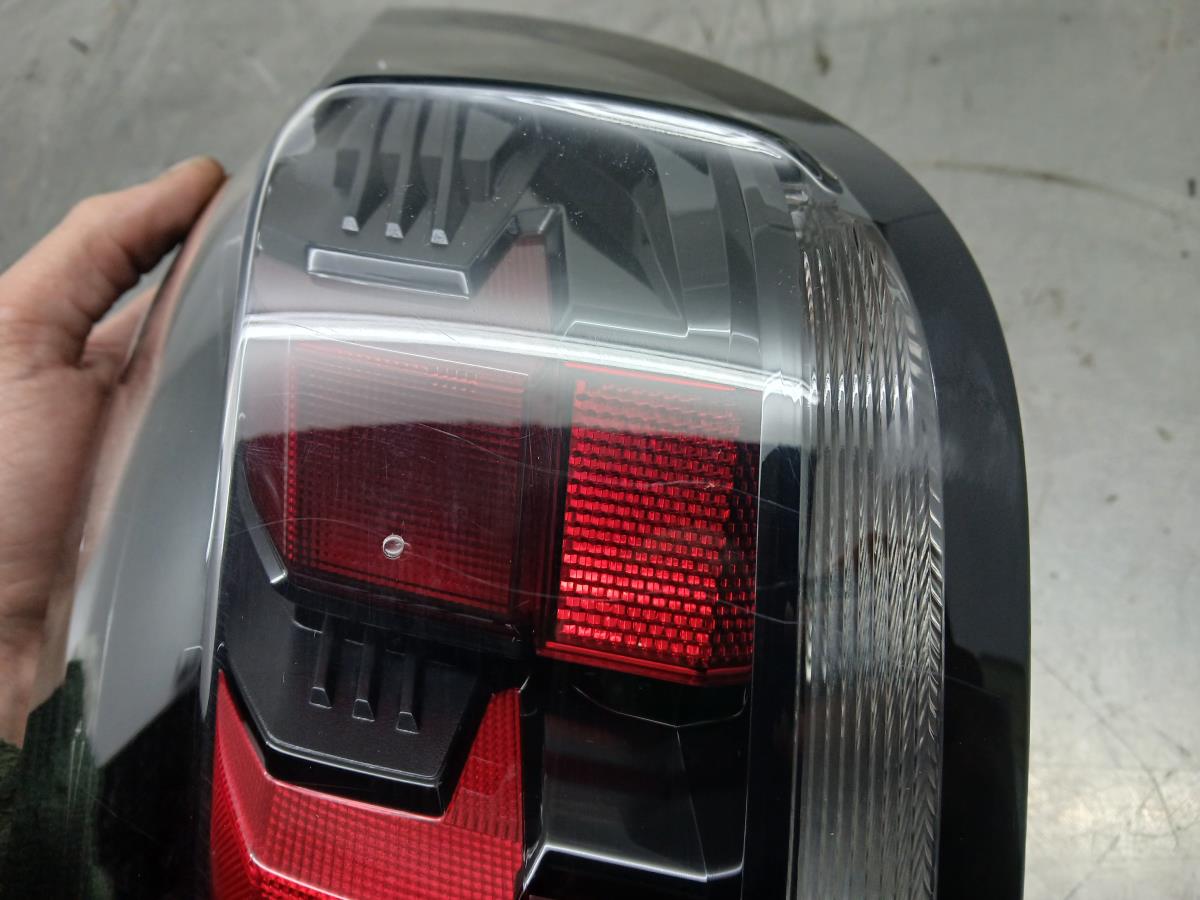 Feu arrière Droite PEUGEOT 208 II Imagem-6