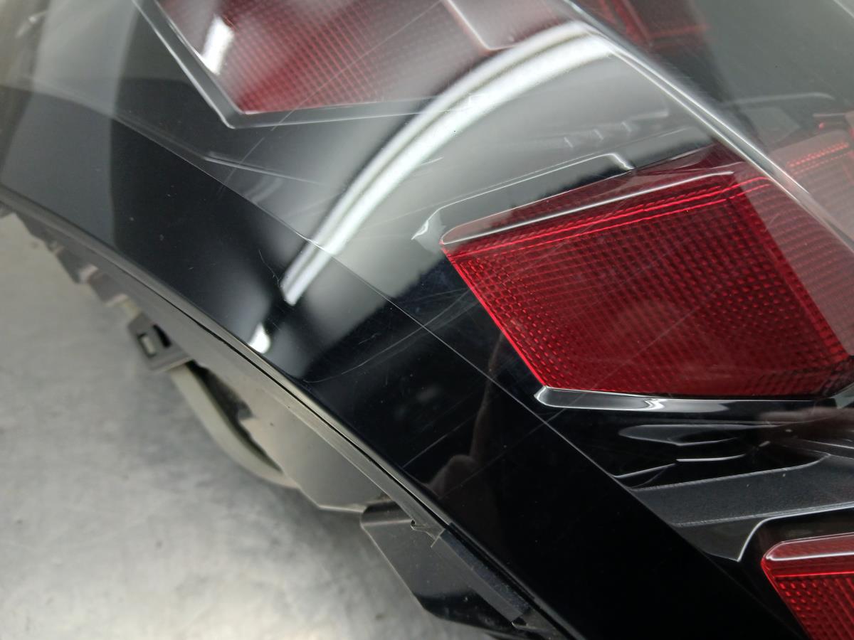 Feu arrière Droite PEUGEOT 208 II Imagem-7