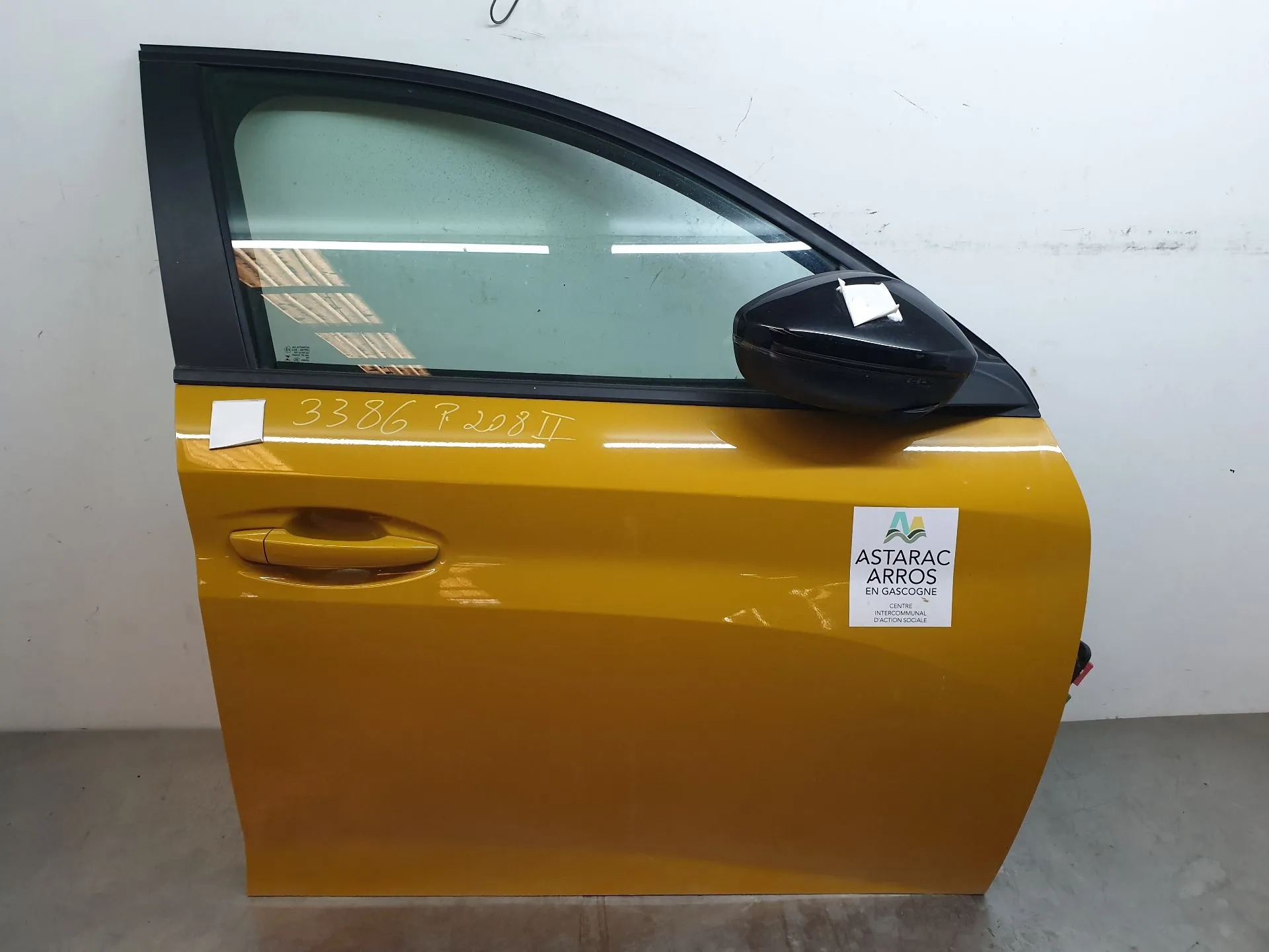 Porta anteriore destra PEUGEOT 208 II
