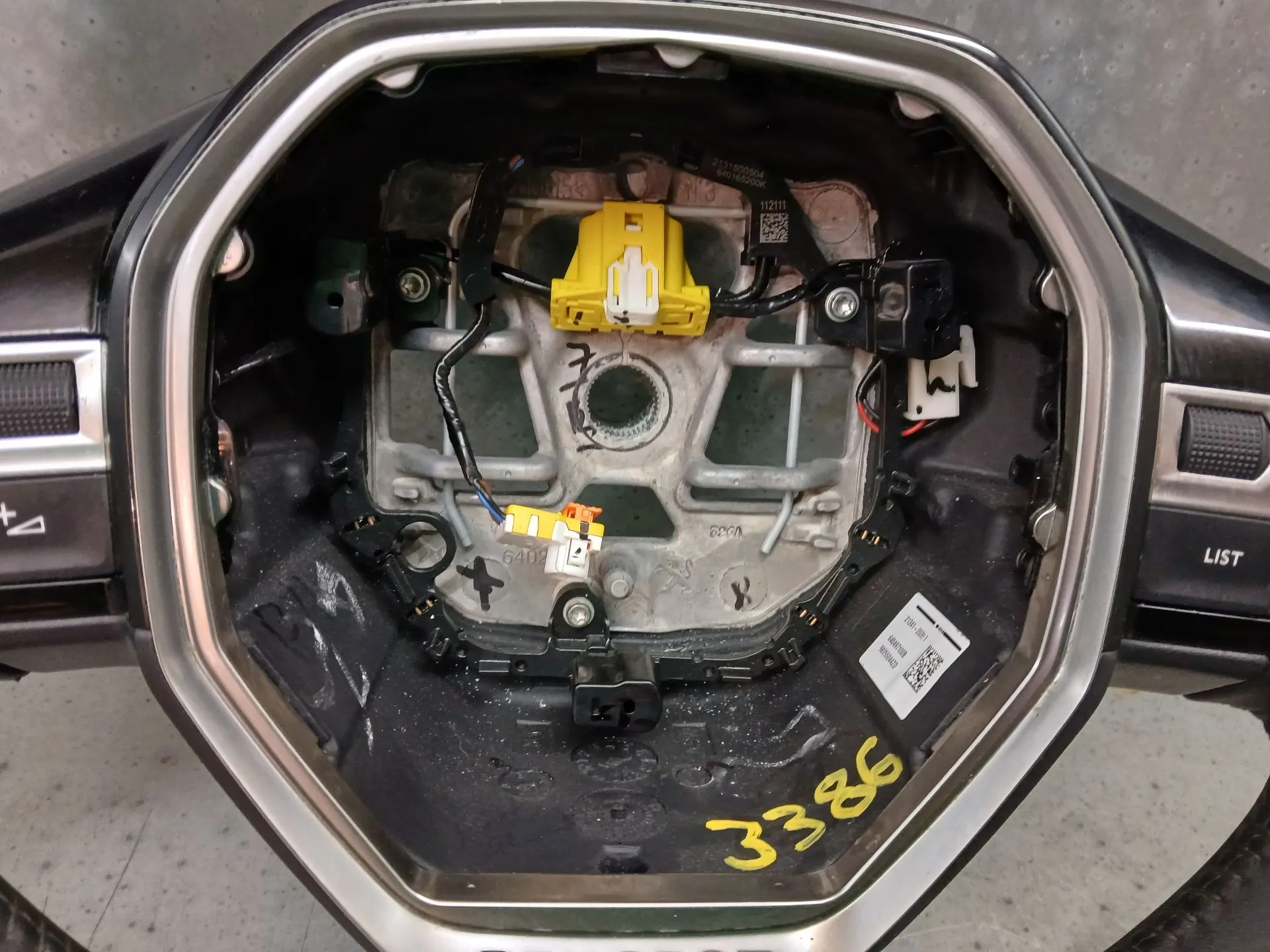 Volante PEUGEOT 208 II Imagem-1