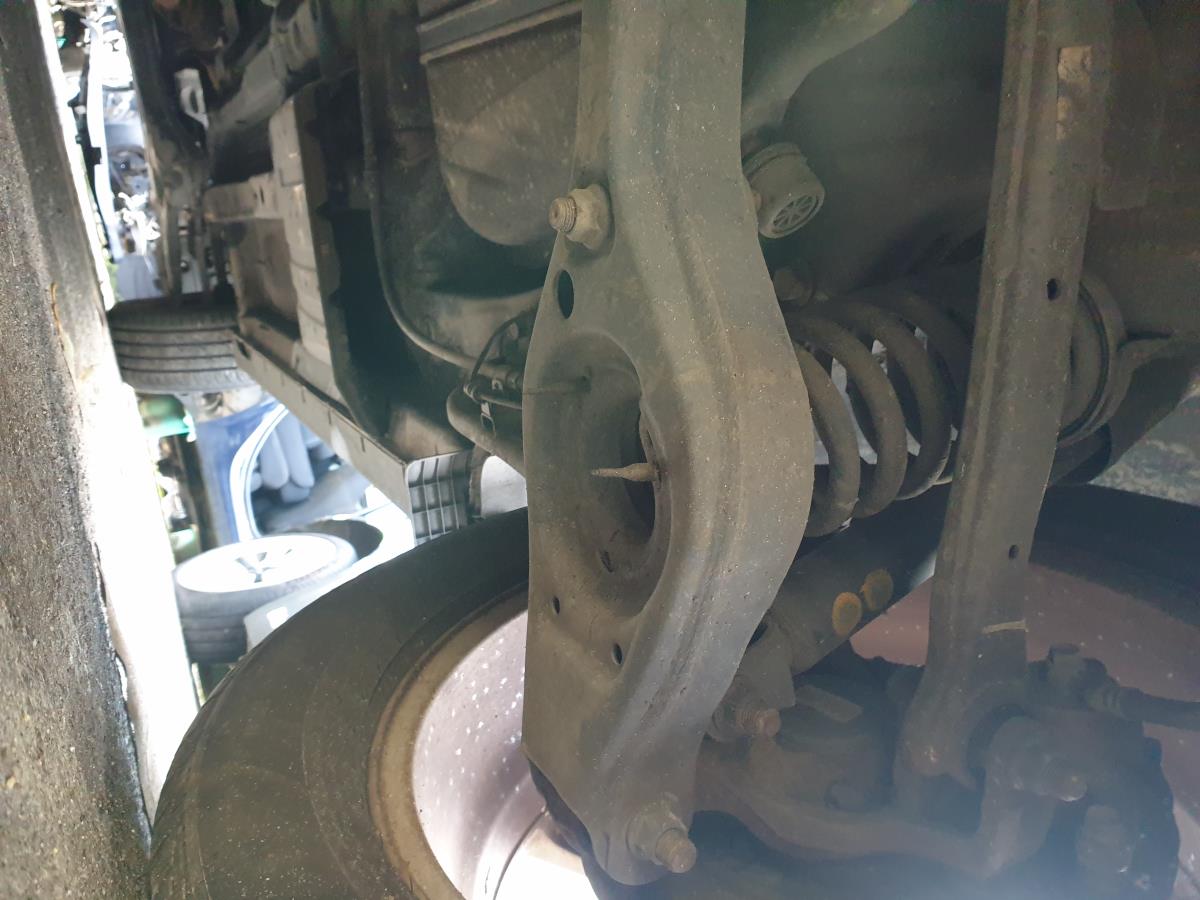 Right rear suspension arm KIA Sportage (SL)