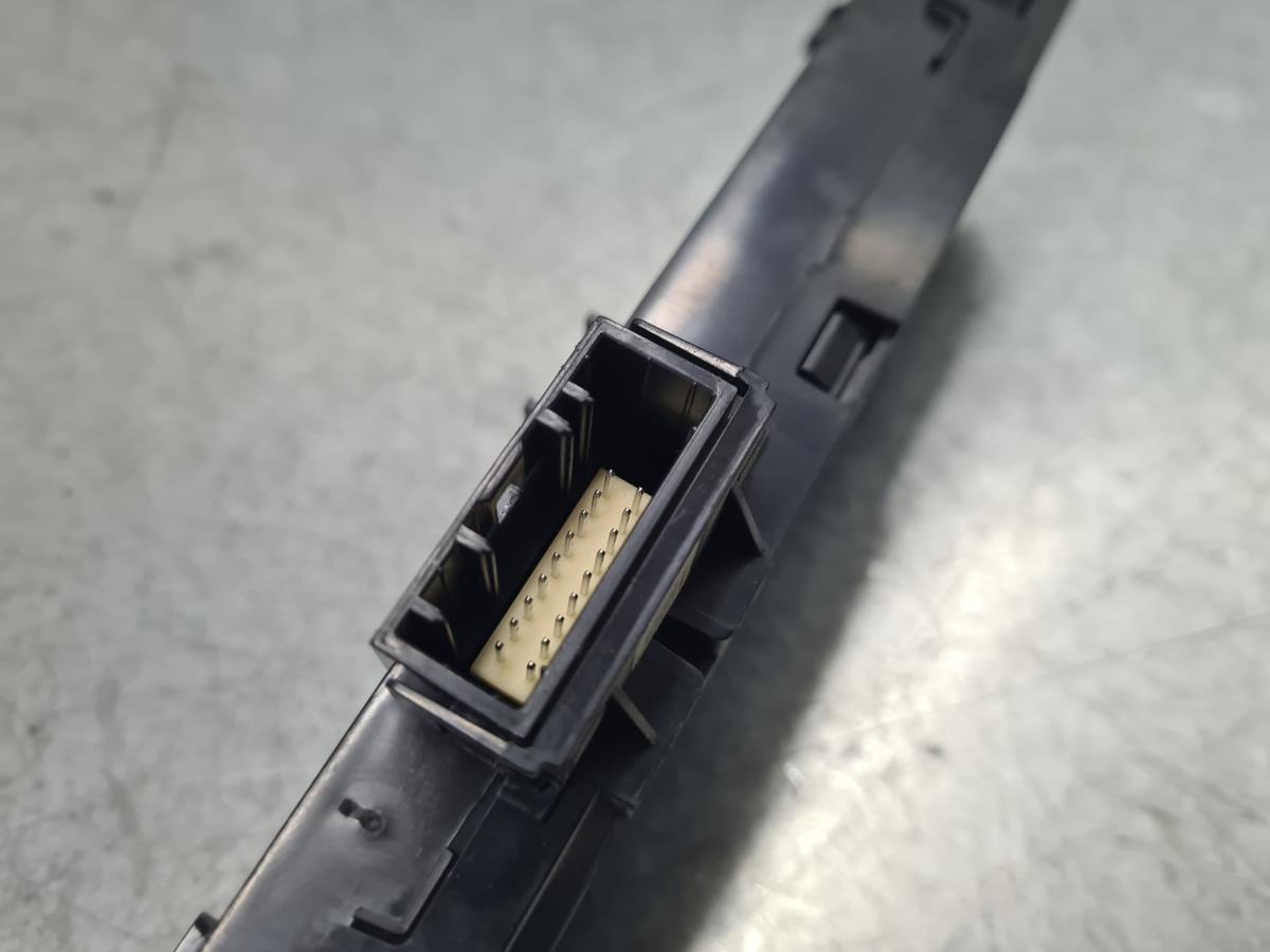 Warning Switch RENAULT Clio V (BF_) Imagem-2