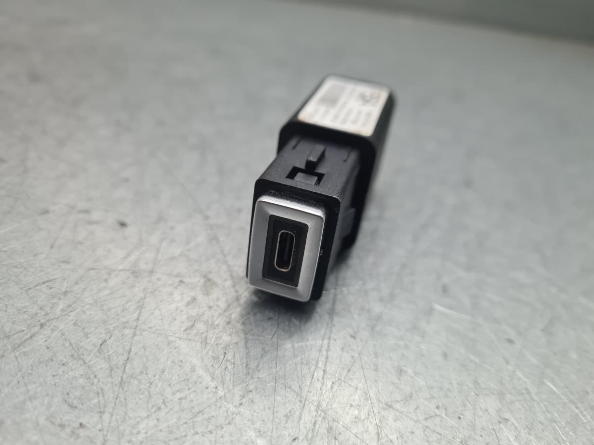 Módulo USB / AUX / IPOD PEUGEOT 208 II Imagem-1