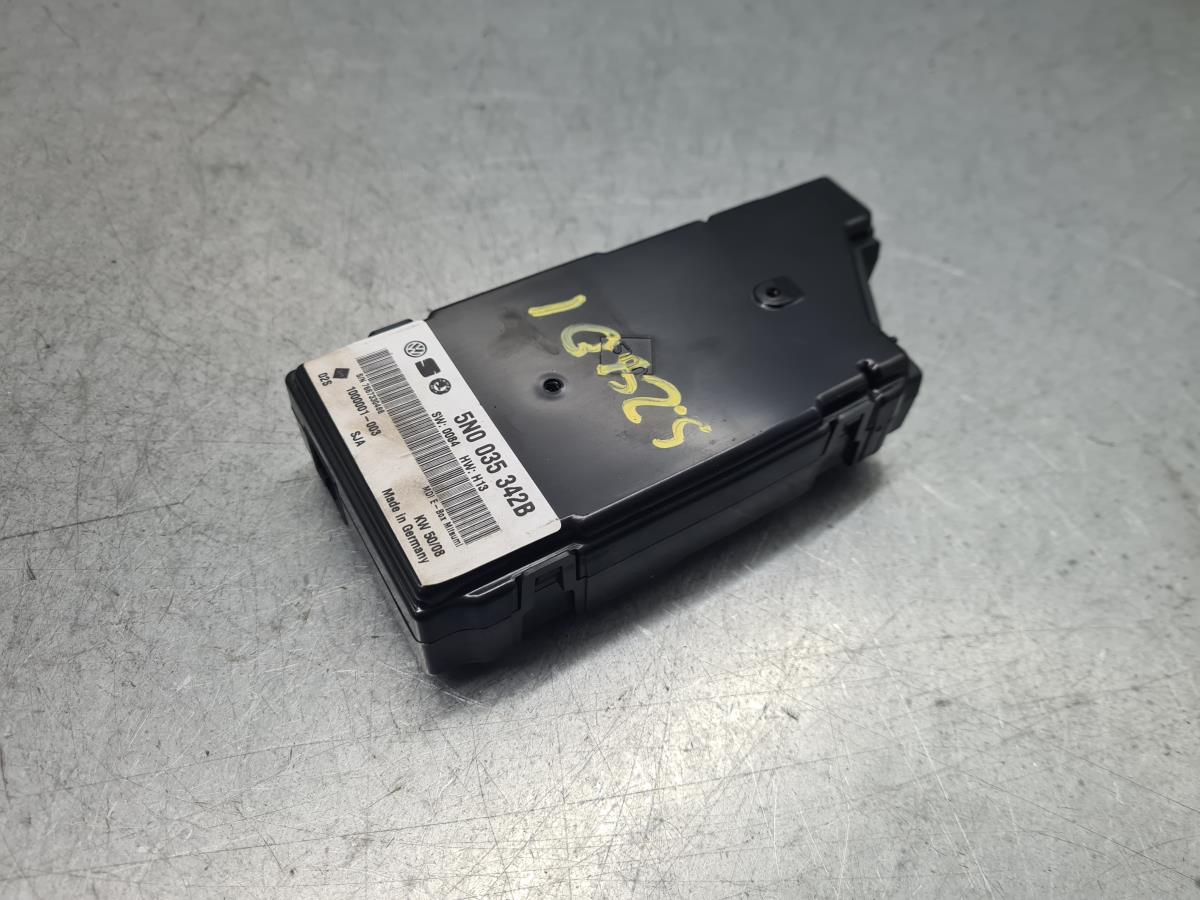 Generic Unit Module VOLKSWAGEN Golf VI (5K1)