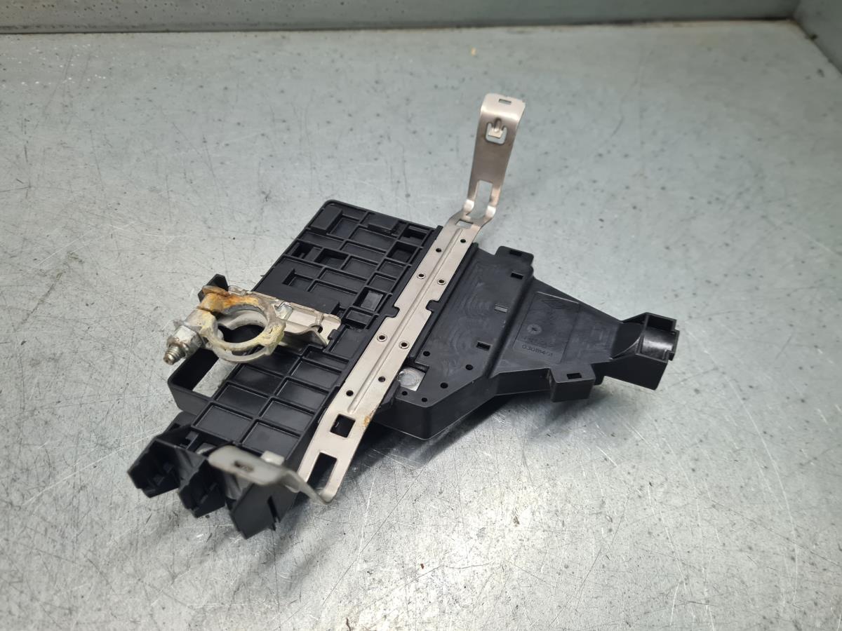 Battery Control Module / Charging Relay DACIA Duster (HM_) Imagem-1