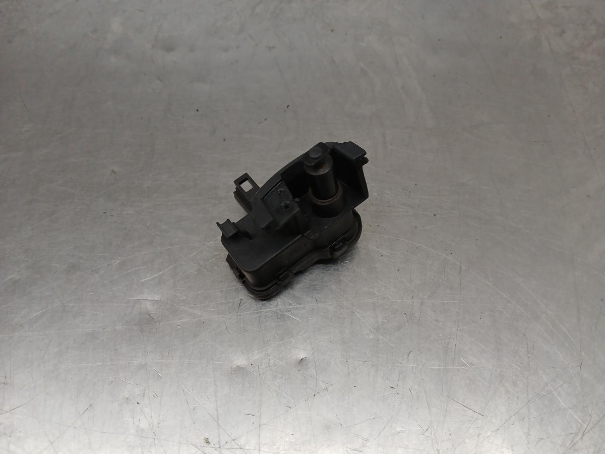 Attuatore Serratura serbatoio carburante VOLKSWAGEN Polo (AW1) Imagem-3