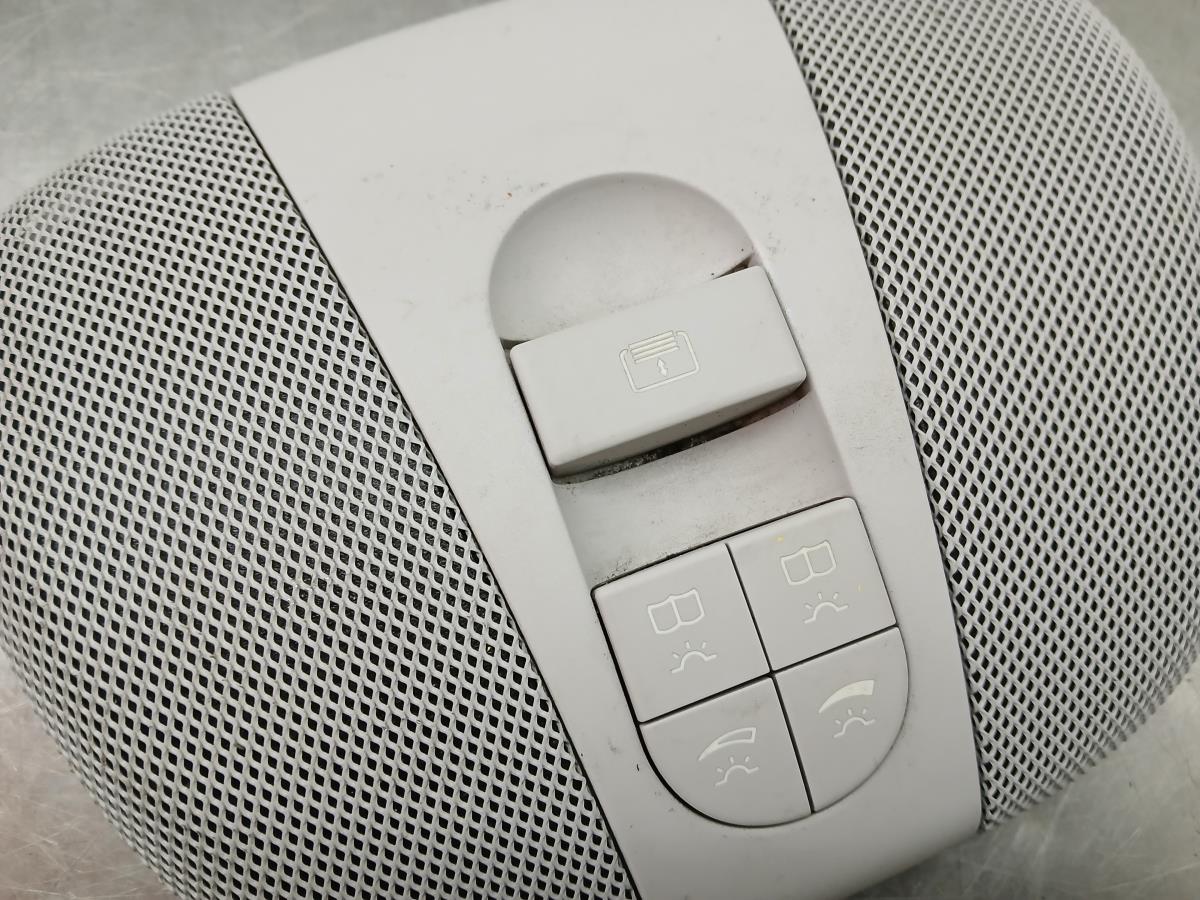 Plafonier trás MERCEDES-BENZ Classe E (W211) Imagem-2