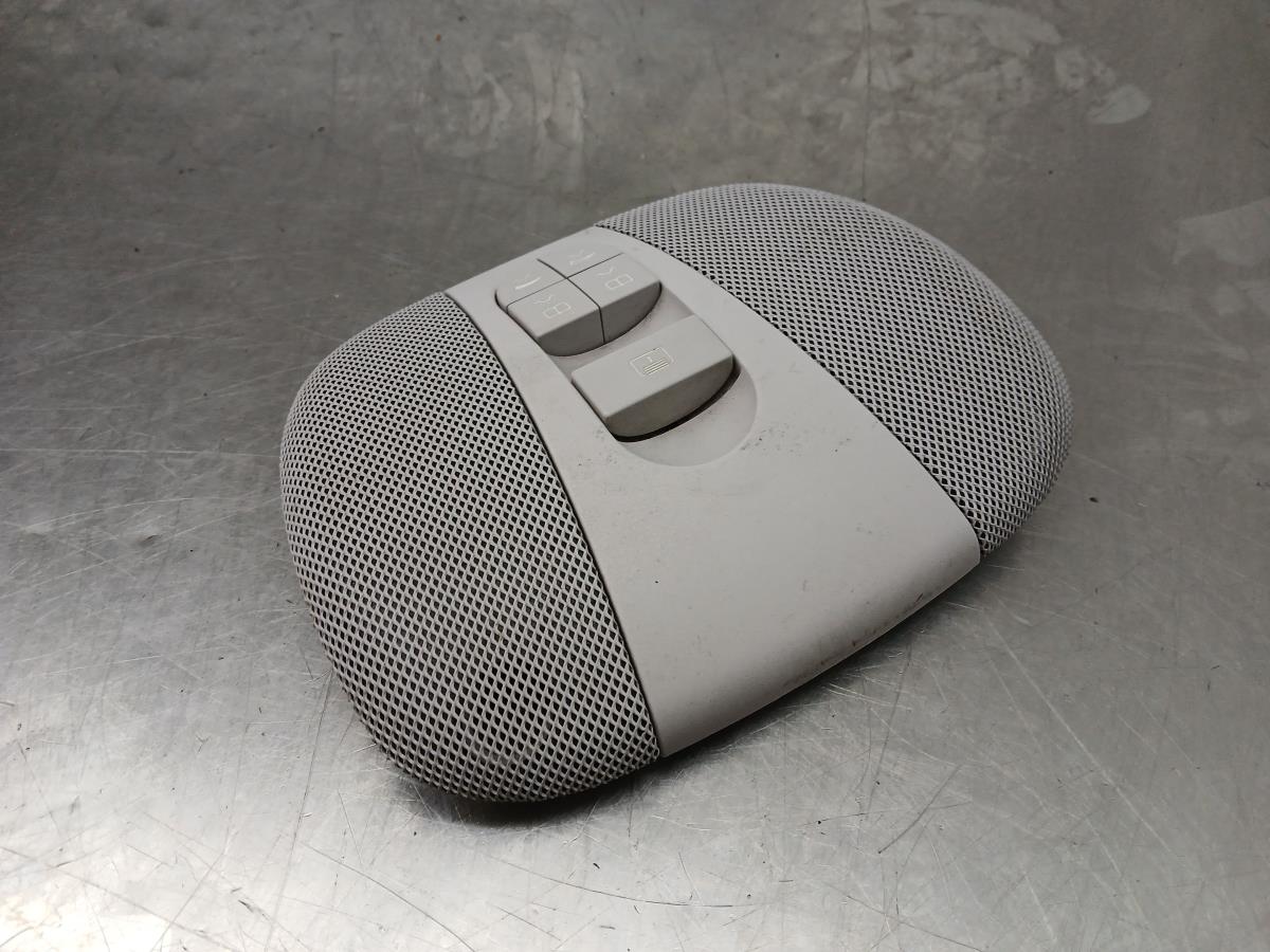 Plafonier trás MERCEDES-BENZ Classe E (W211) Imagem-3