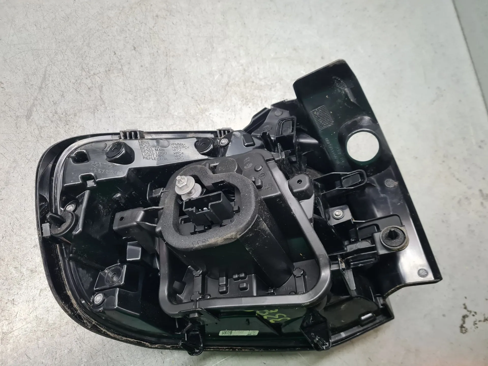 Feu arrière Droite CITROËN C4 III Imagem-3