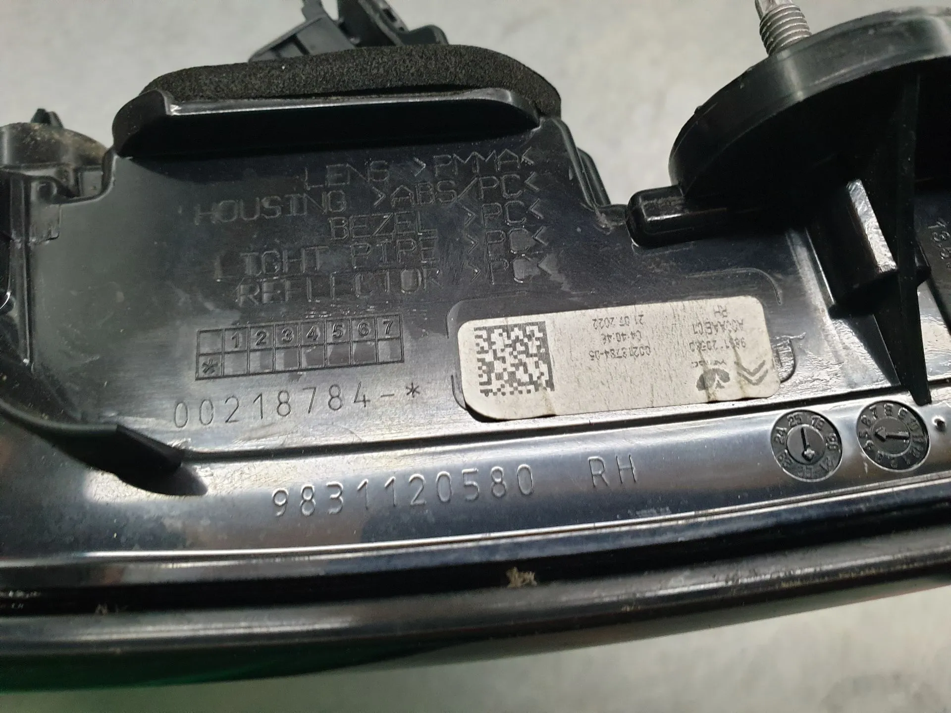 Fanale Destro Baule CITROËN C4 III Imagem-7