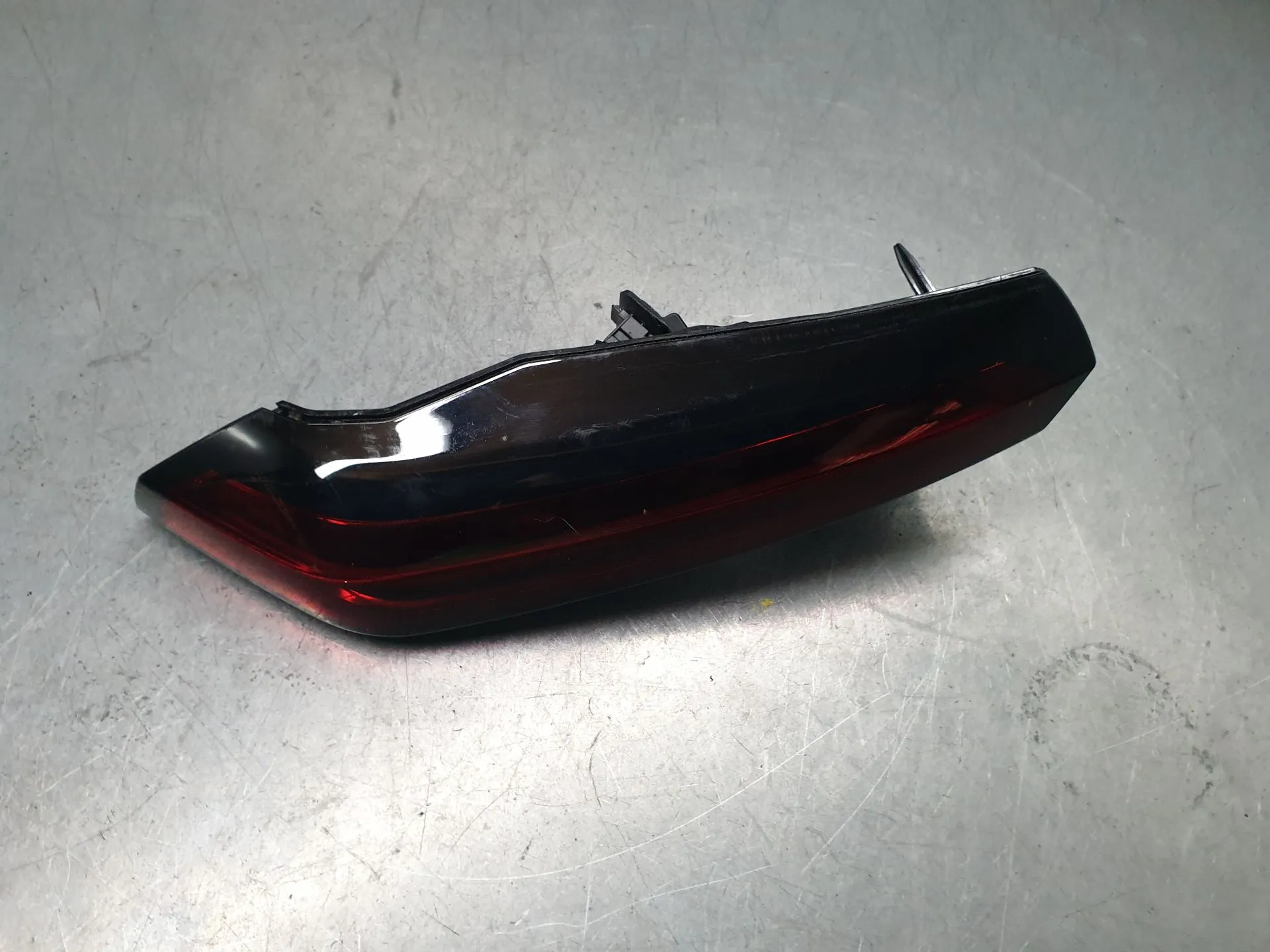 Feu de coffre Gauche CITROËN C4 III Imagem-3