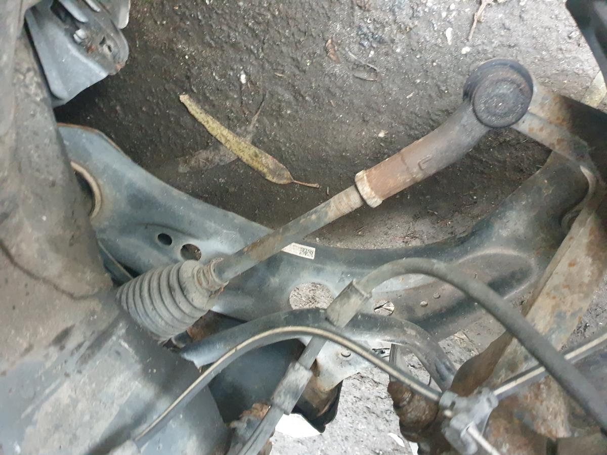 Brazo suspensión delantero izquierdo VOLKSWAGEN Golf VII (5G1, BQ1, BE1, BE2)