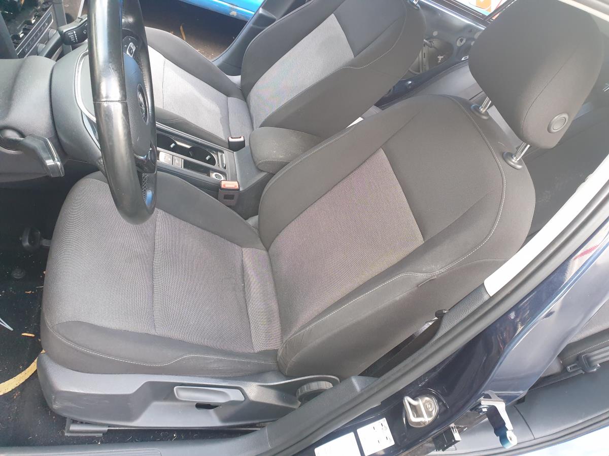 Juego Asientos VOLKSWAGEN Golf VII (5G1, BQ1, BE1, BE2) Imagem-1