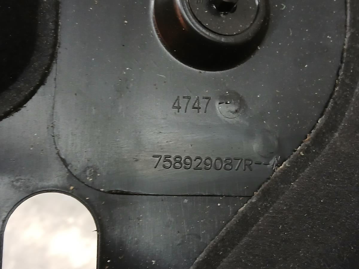 Blindaje inferior del motor DACIA Sandero III Imagem-3