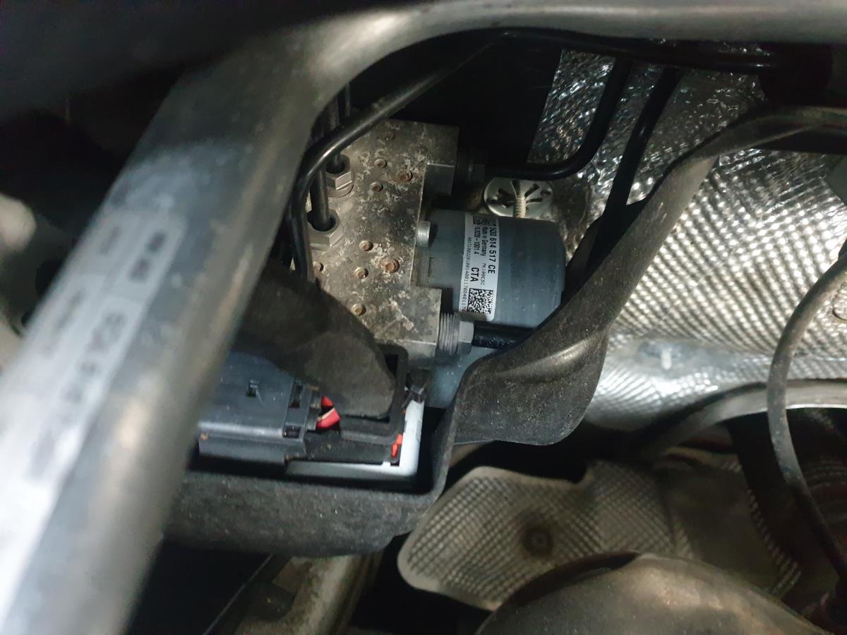 ABS VOLKSWAGEN Golf VII (5G1, BQ1, BE1, BE2)