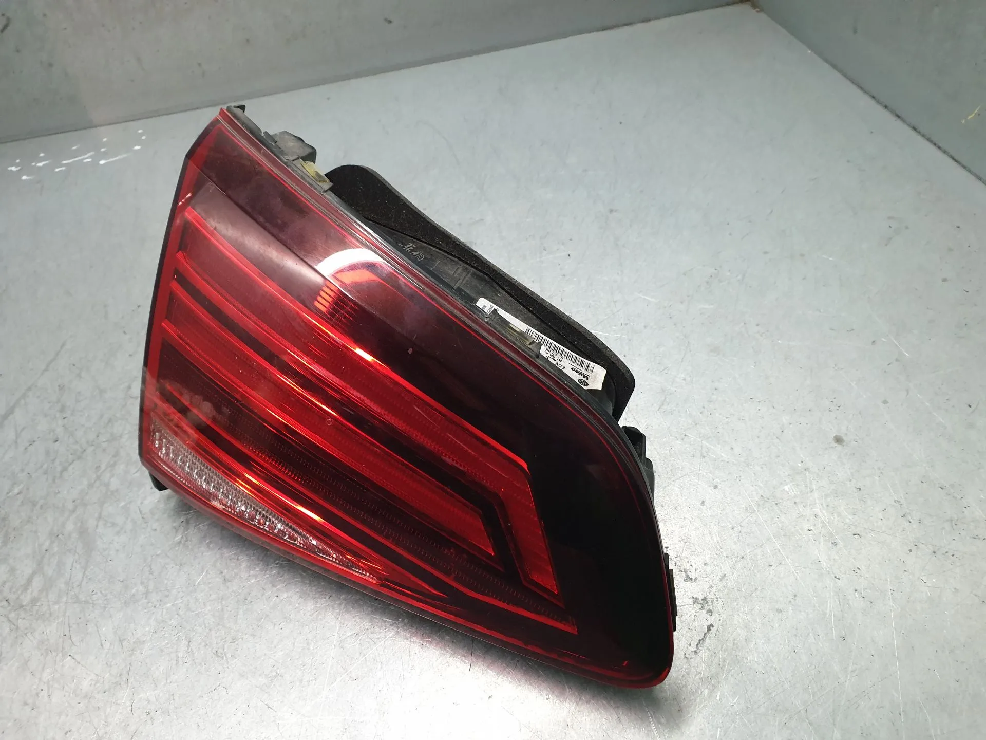 Feu de coffre Gauche VOLKSWAGEN Golf VII (5G1, BQ1, BE1, BE2) Imagem-2