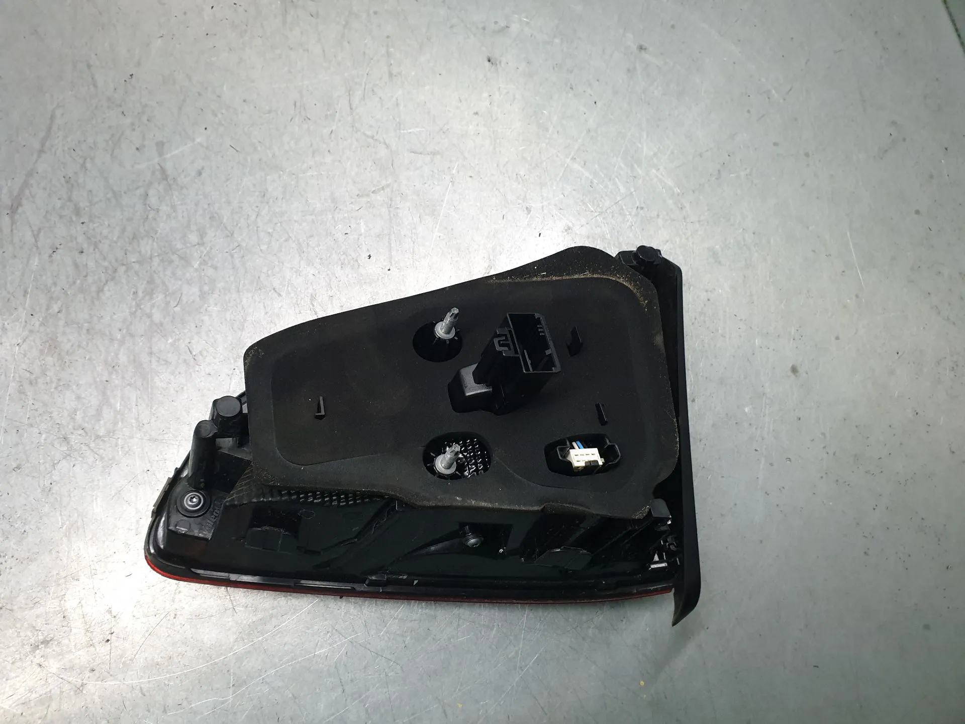 Feu de coffre Gauche VOLKSWAGEN Golf VII (5G1, BQ1, BE1, BE2) Imagem-3