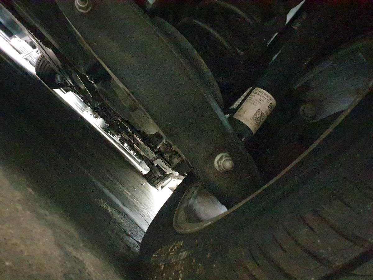 Mangueta trasera derecha VOLKSWAGEN Golf VII (5G1, BQ1, BE1, BE2)