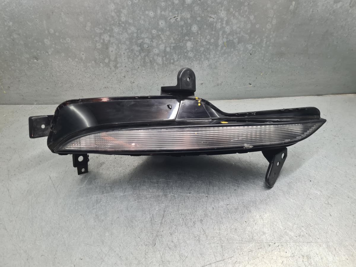 Clignotant avant Droite RENAULT Megane IV (B9A/M_)