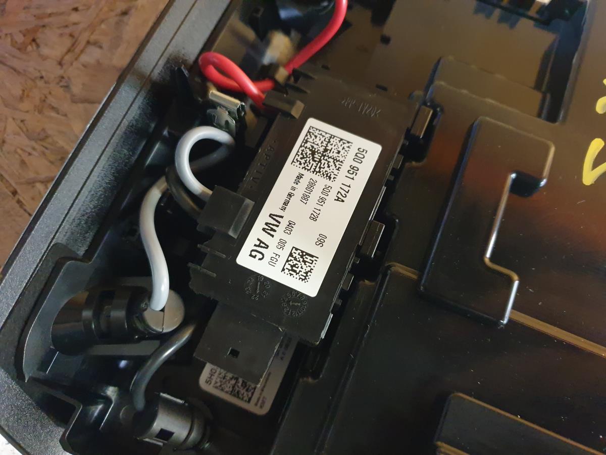 Plafonier frente VOLKSWAGEN ID.4 (E21) Imagem-4