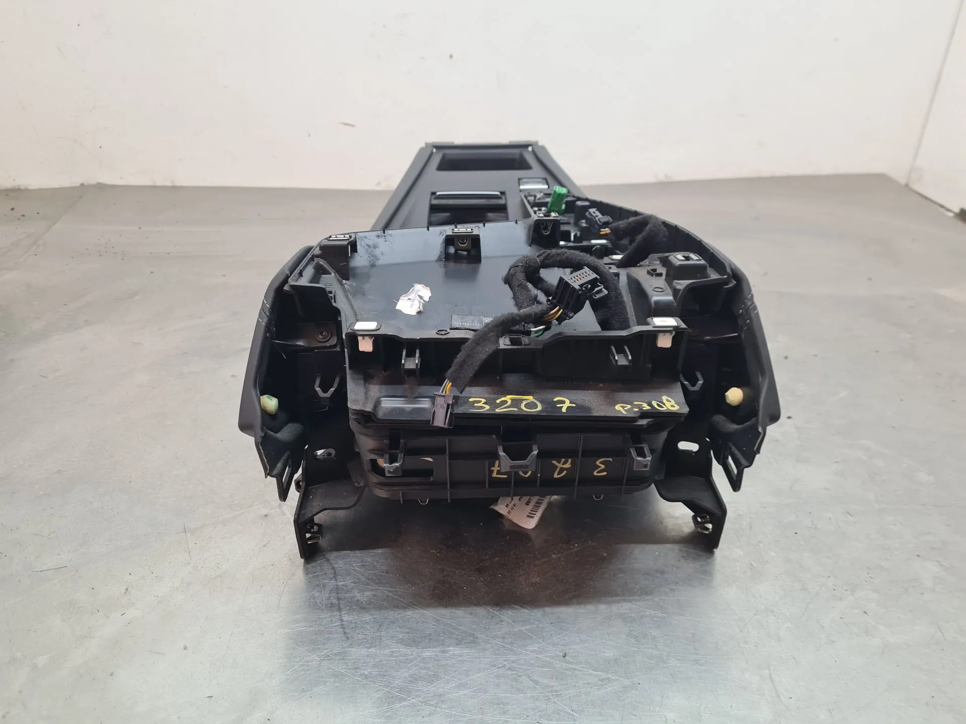 Console centrale peugeot 308 t 9 - Équipement auto