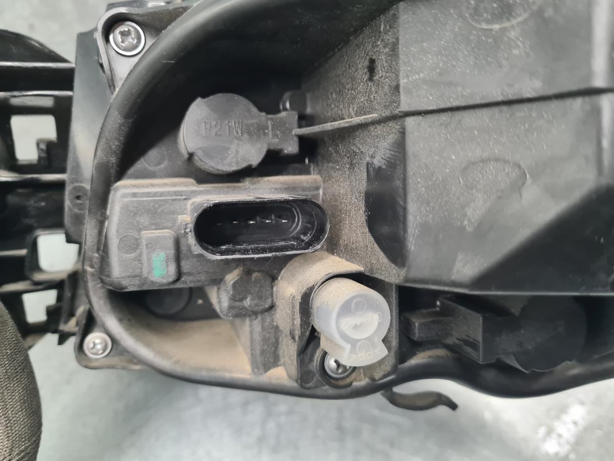 Left Tail light AUDI A4 (8W2, 8WC, B9) Imagem-3