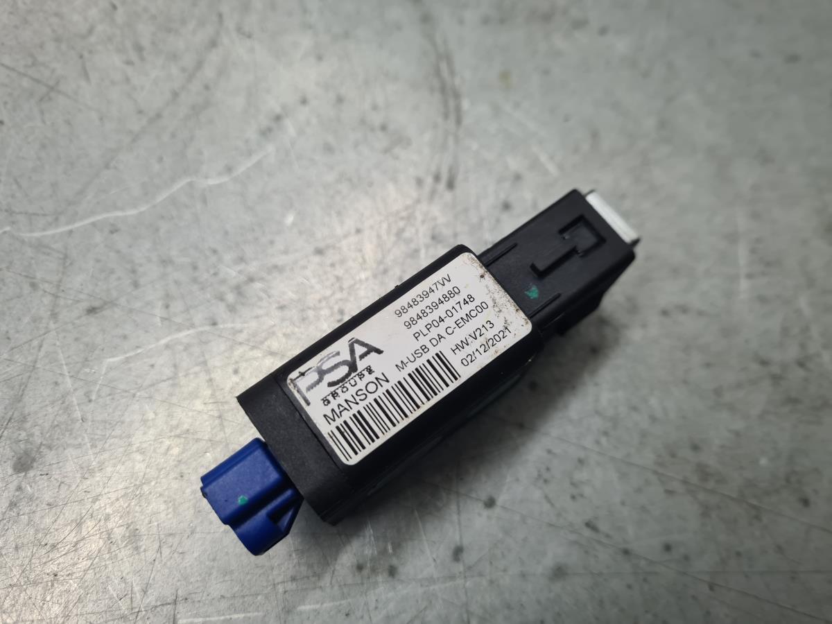 Módulo USB / AUX / IPOD PEUGEOT 308 III Imagem-2