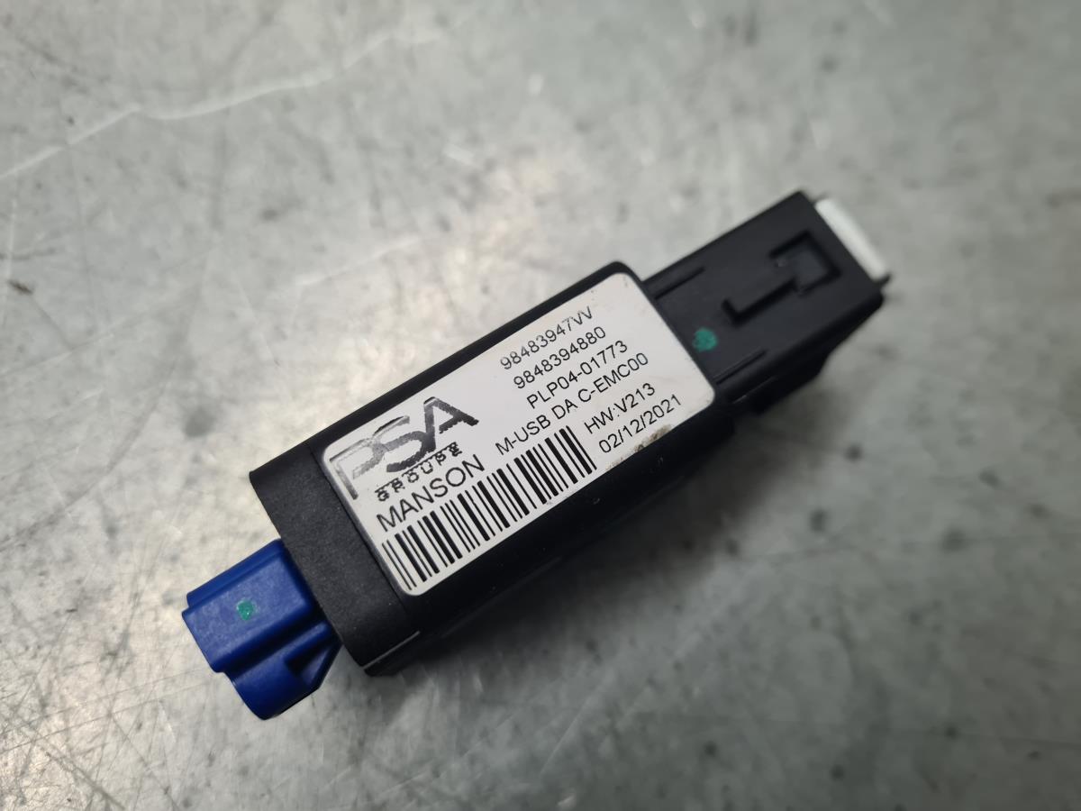 Módulo USB / AUX / IPOD PEUGEOT 308 III Imagem-2