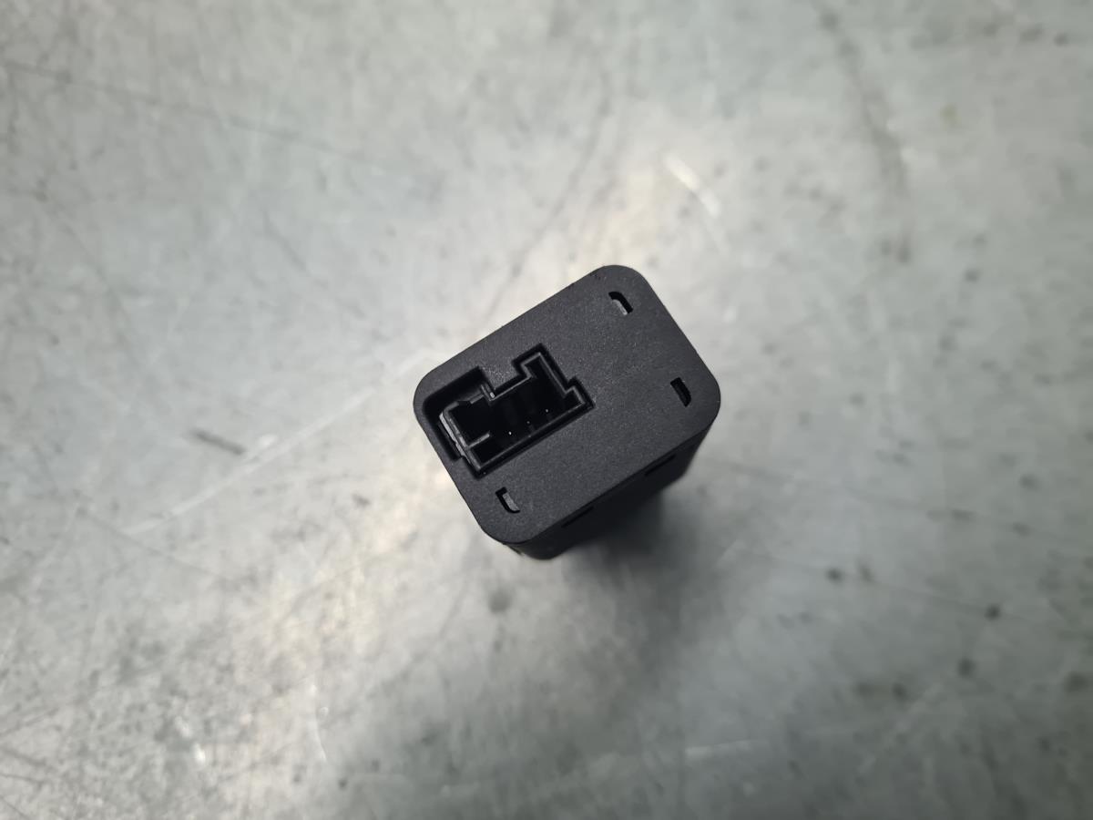 Módulo USB / AUX / IPOD PEUGEOT 308 III Imagem-3