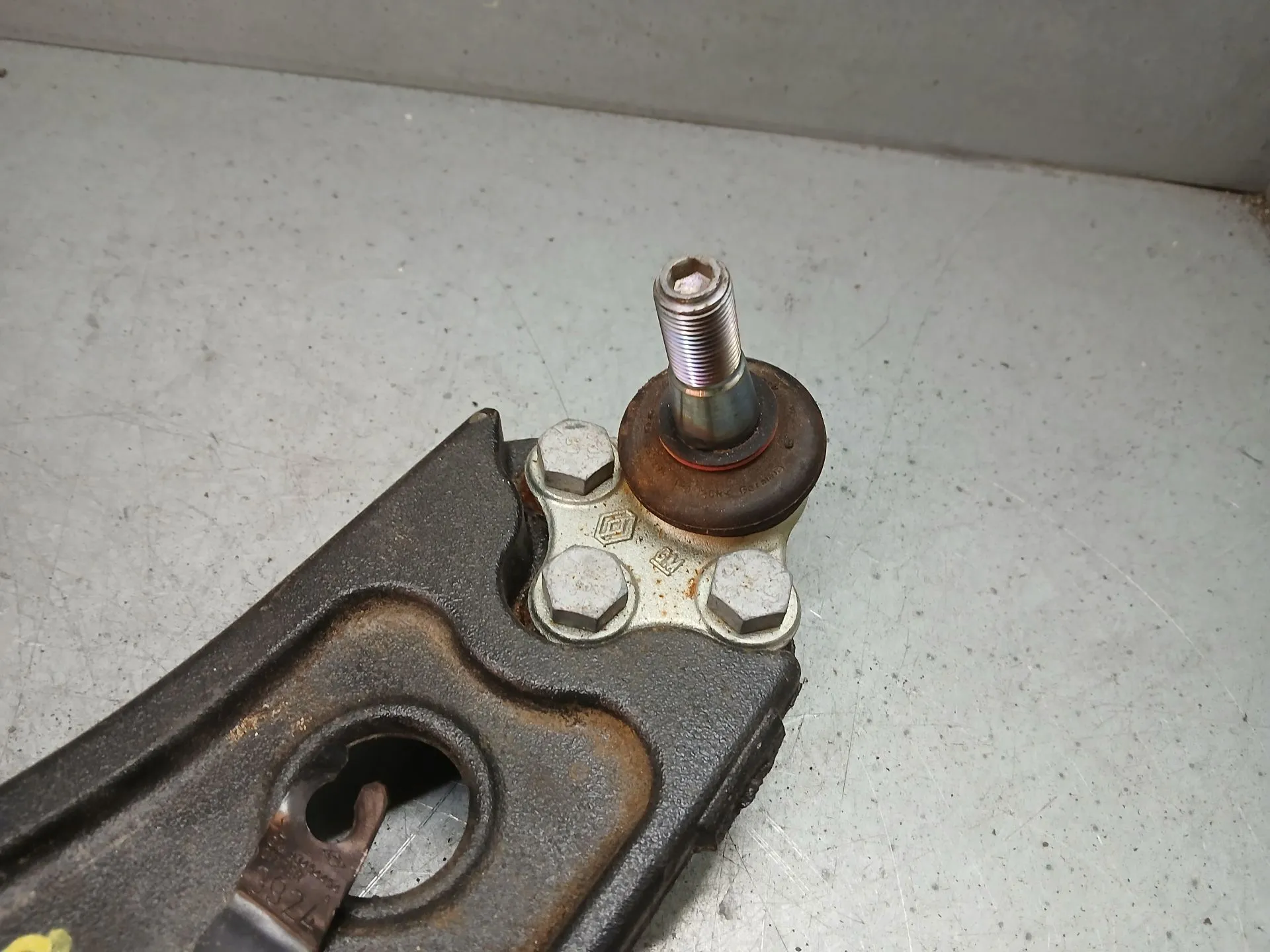 Bras de suspension Avant gauche RENAULT Trafic III (FG_) Imagem-2