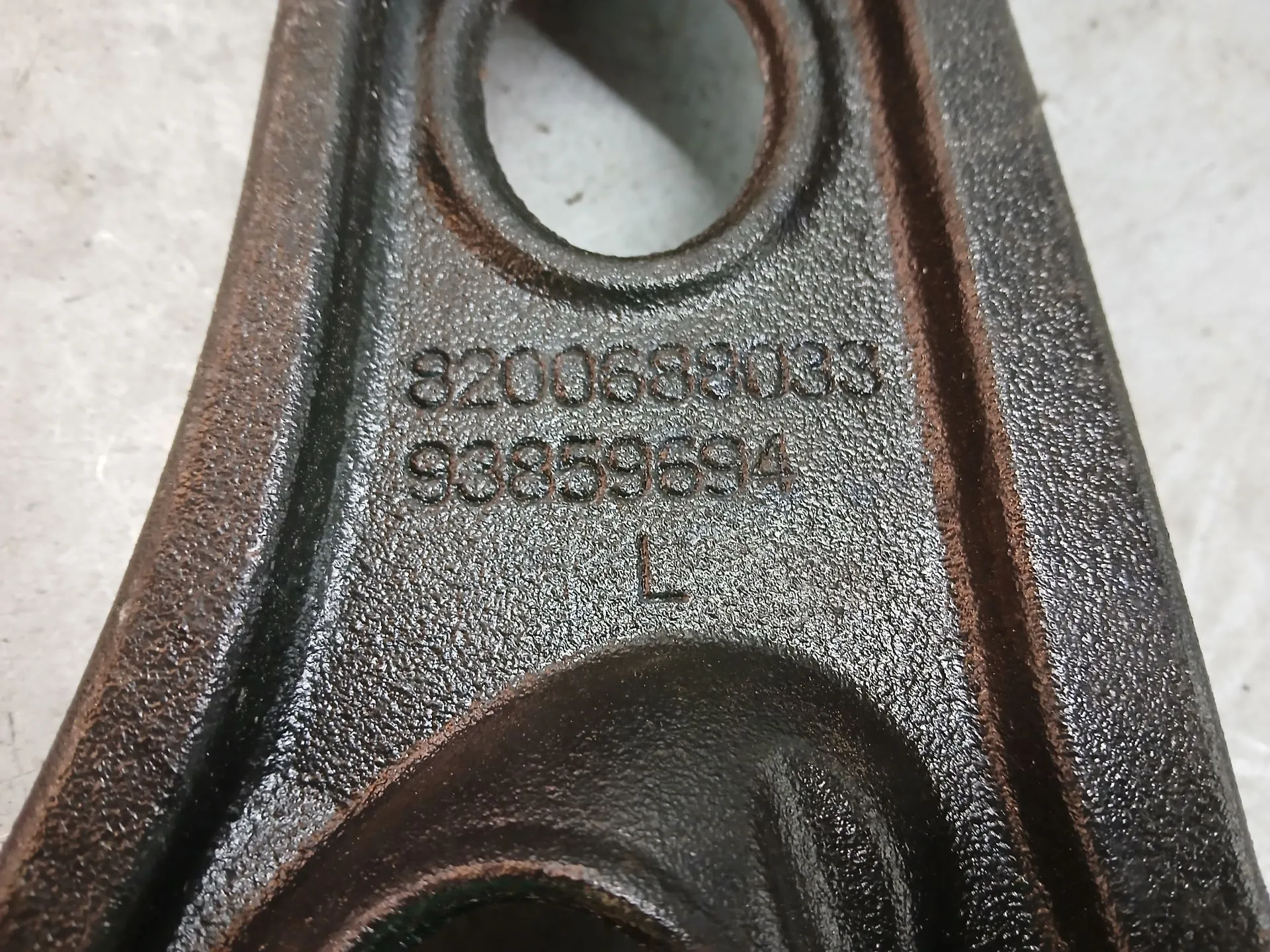 Bras de suspension Avant gauche RENAULT Trafic III (FG_) Imagem-4