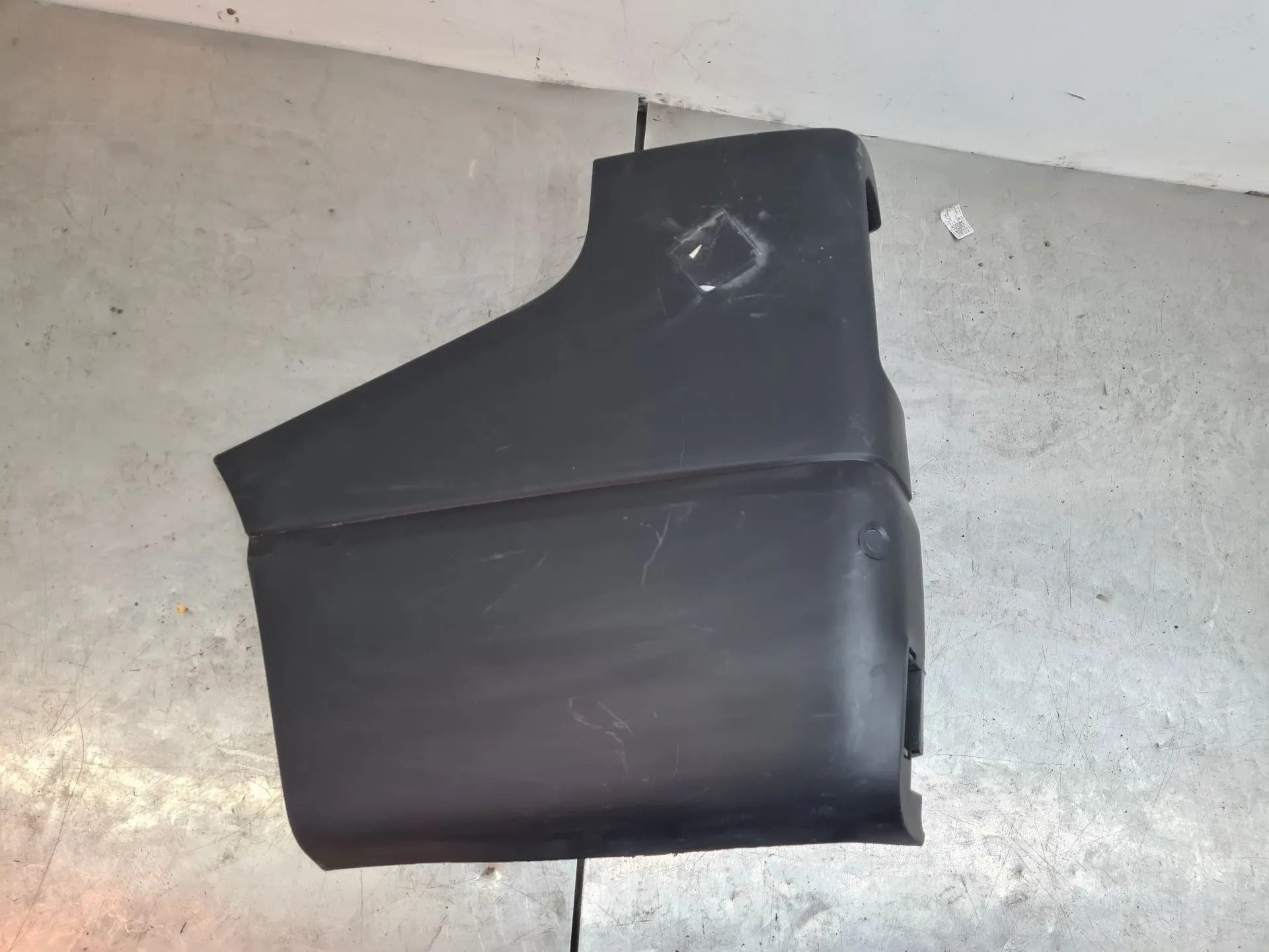 Canto pára-choques trás esquerdo RENAULT Trafic III (FG_)