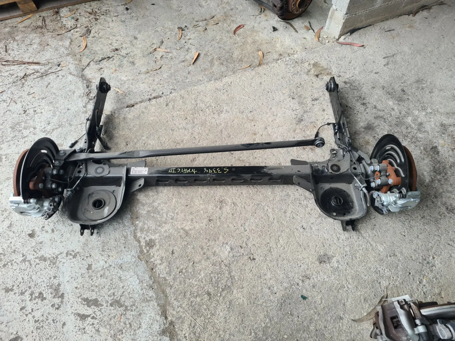Eje trasero con discos RENAULT Trafic III (FG_)