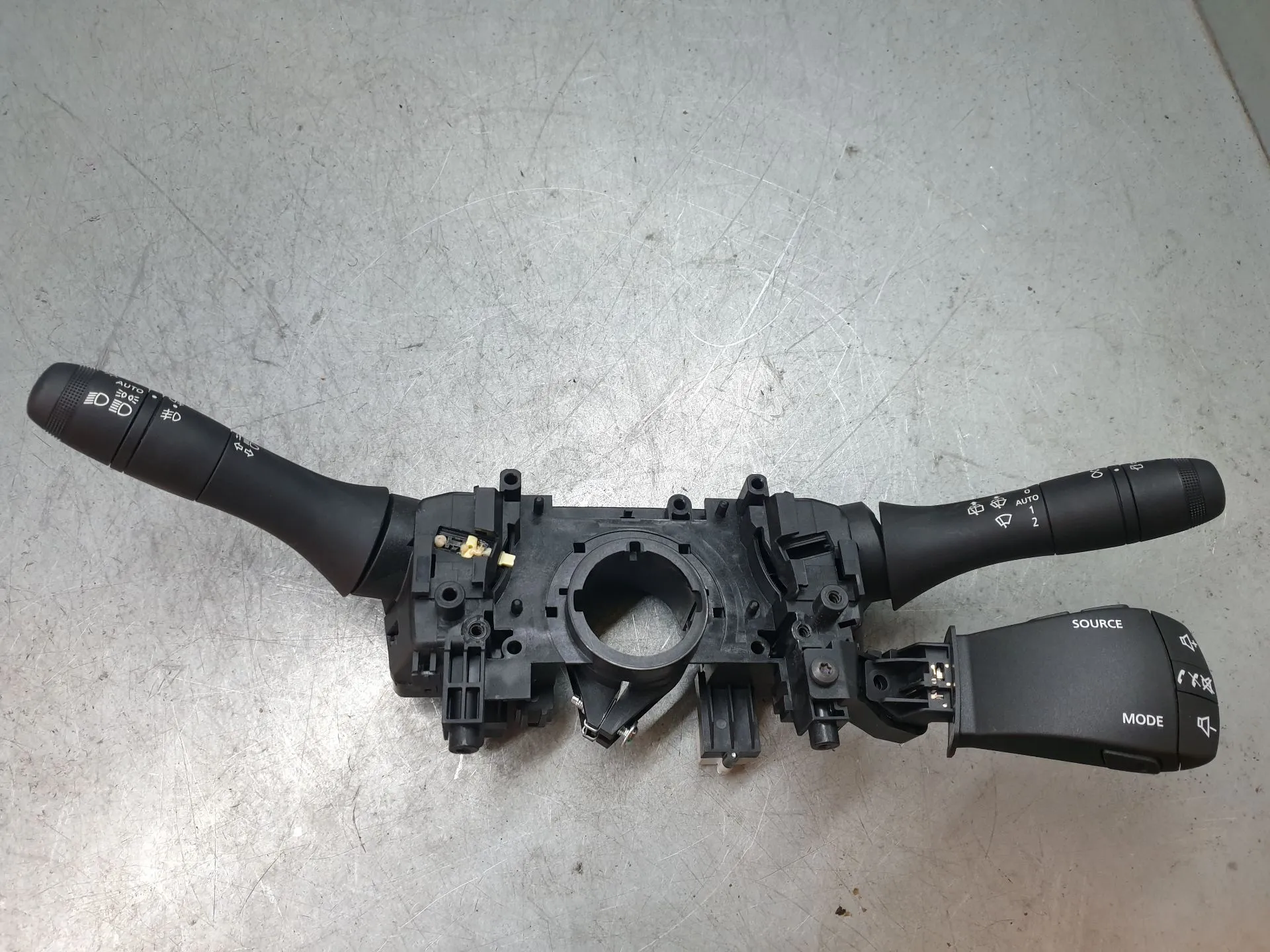 Light and wiper lever set DACIA Duster (HM_)