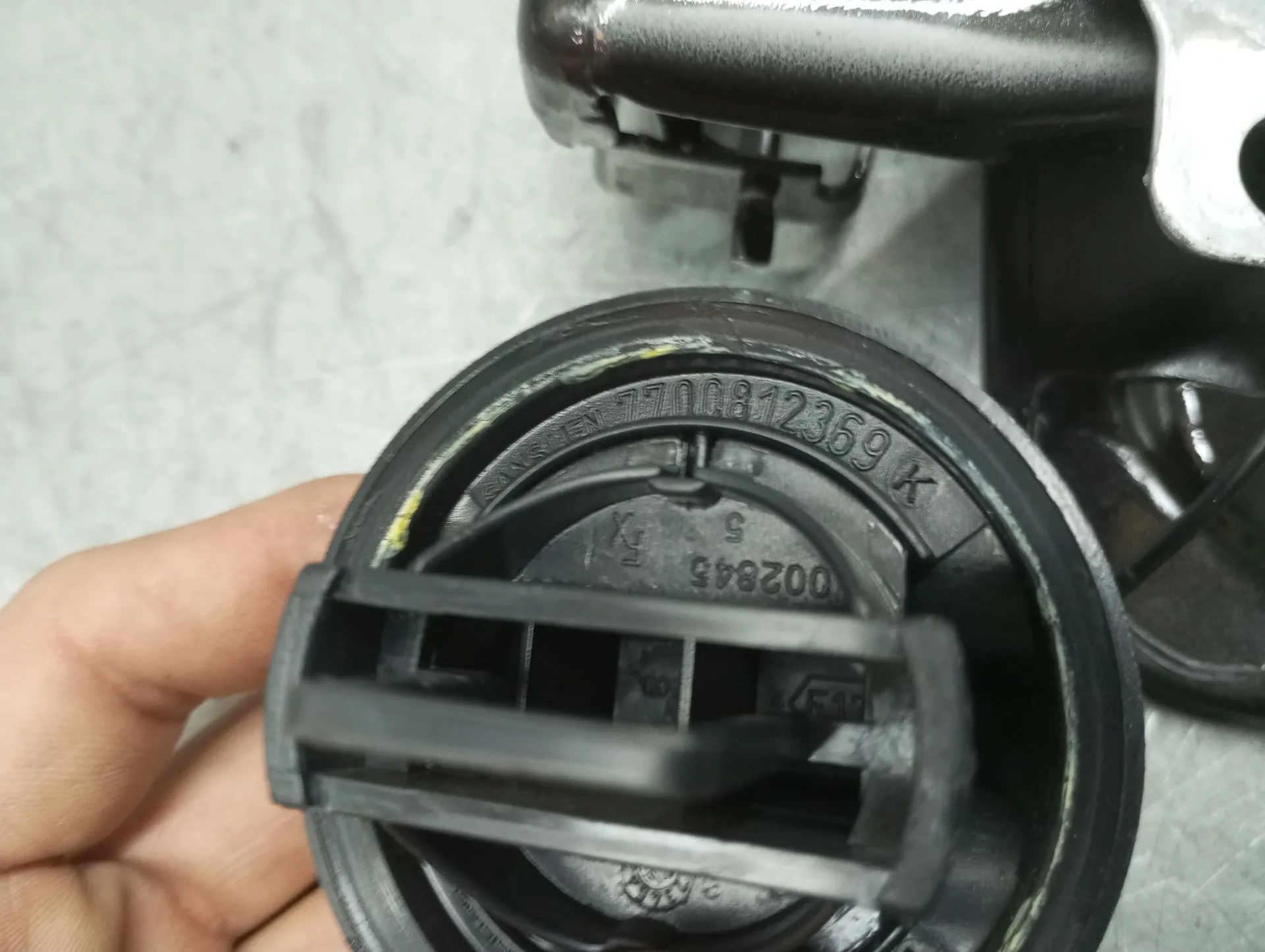 Fuel tank cap DACIA Duster (HM_) Imagem-2