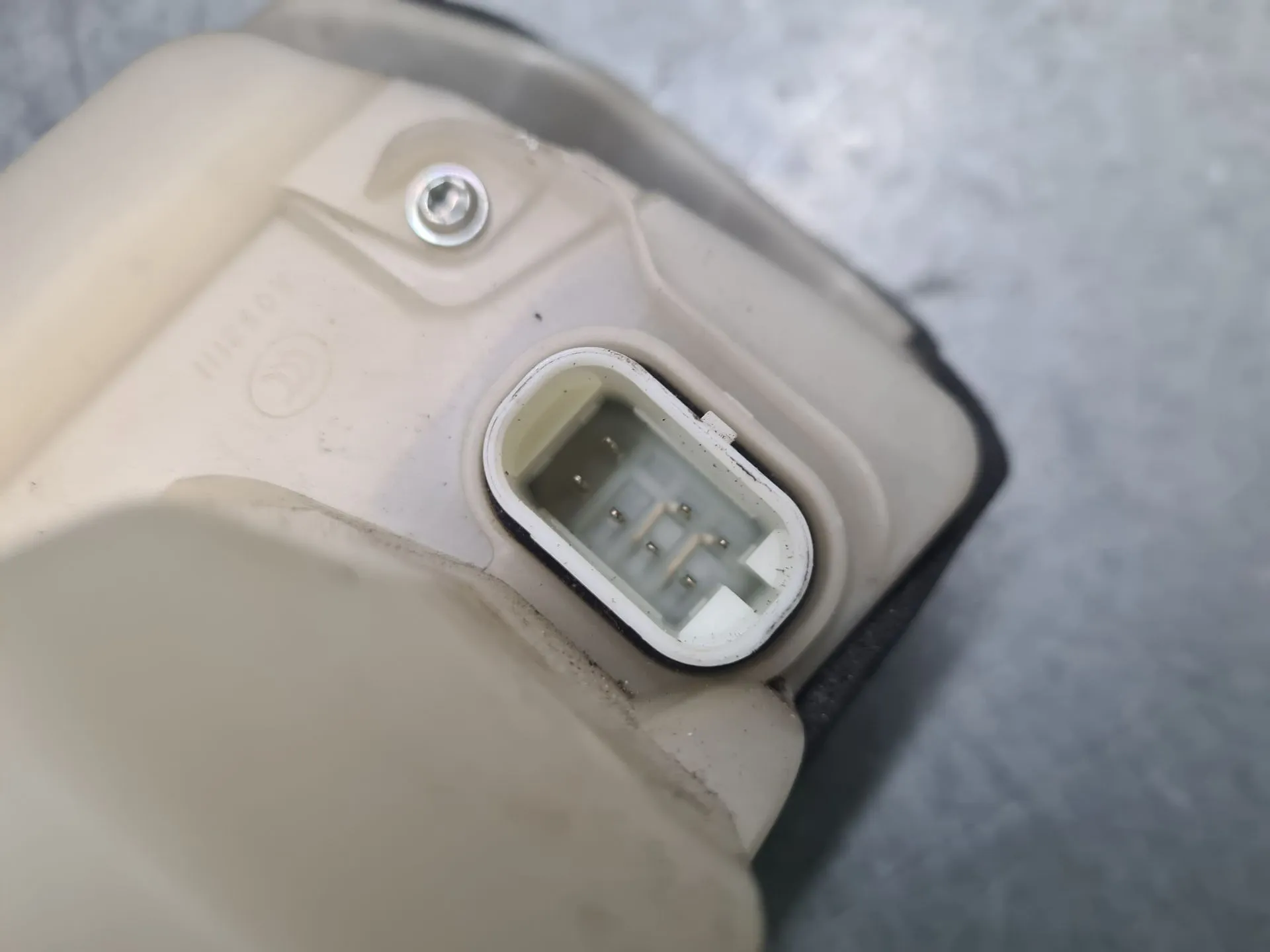 Front Right Door Lock TESLA Model 3 (5YJ3) Imagem-3