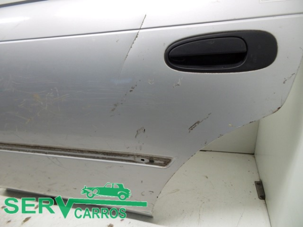 Puerta Trasero Izquierdo TOYOTA Corolla Sedan (_E10_) Imagem-1