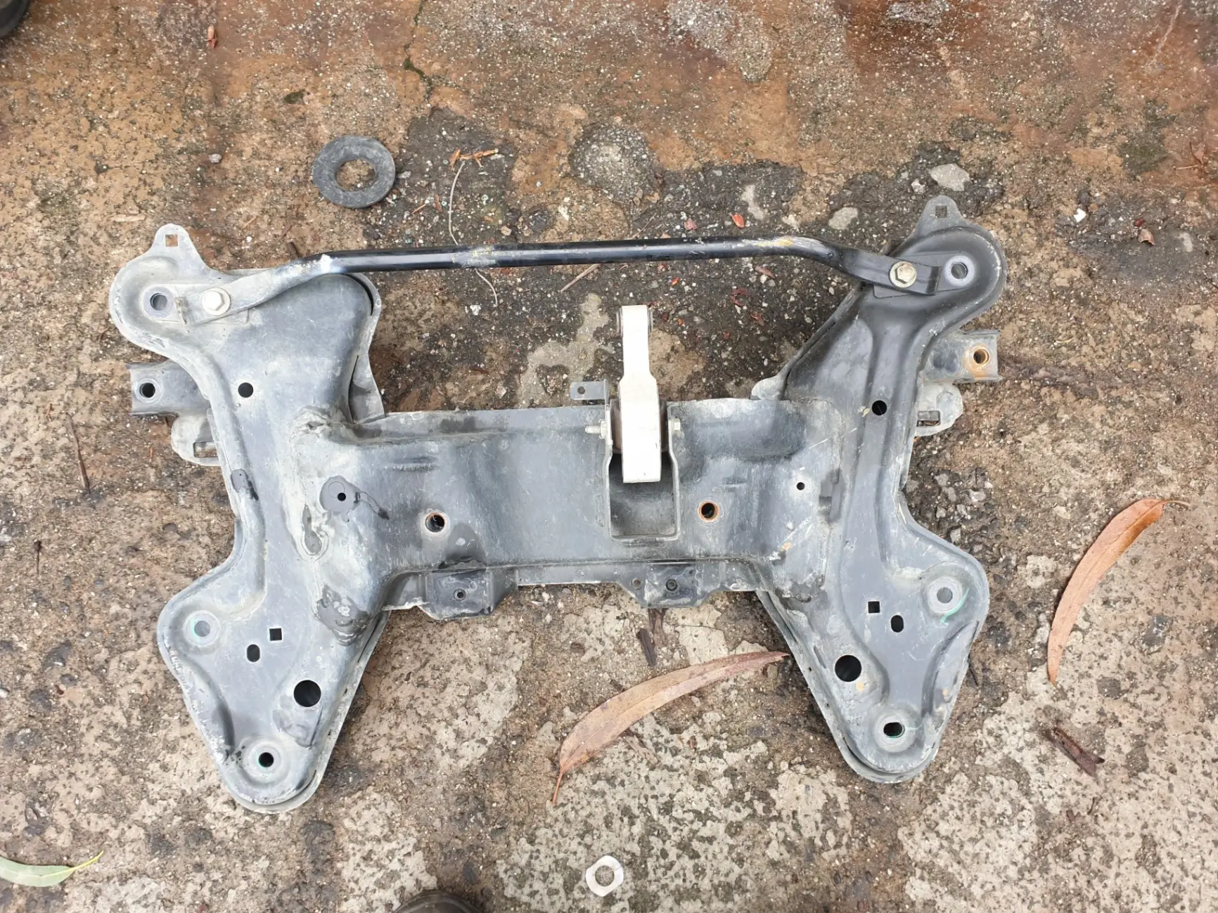 Front subframe PEUGEOT 208 Imagem-1