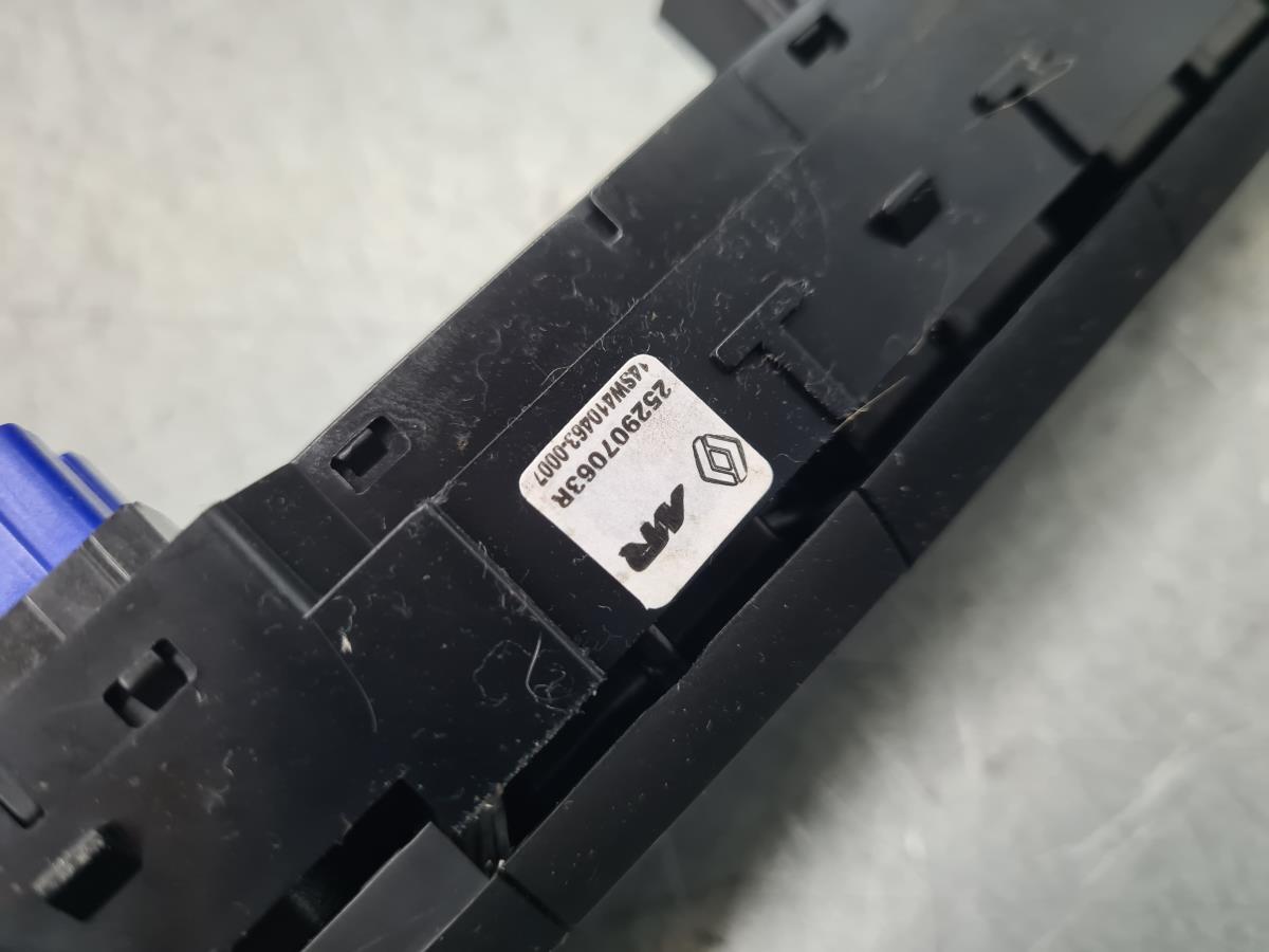 Botão / interruptor 4 piscas DACIA Spring Imagem-3