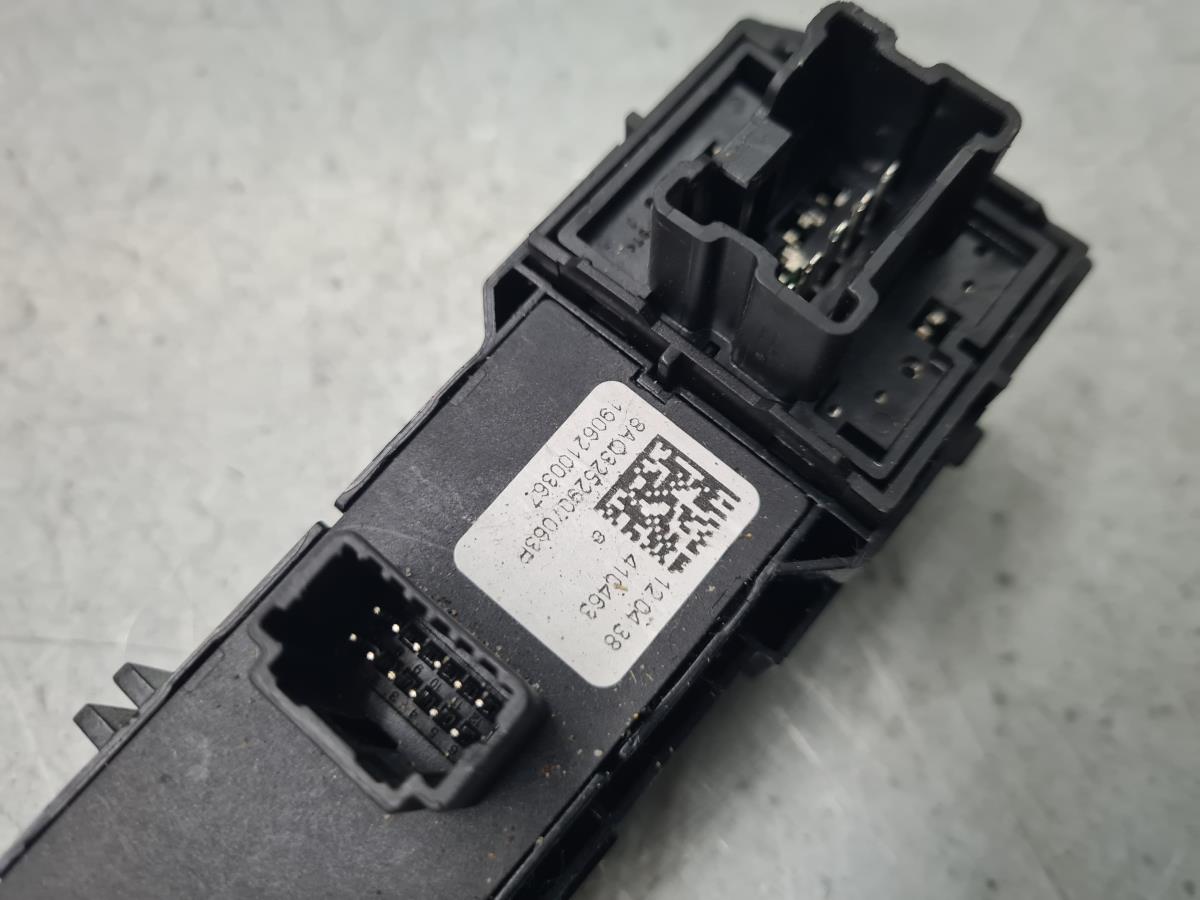 Botão / interruptor 4 piscas DACIA Spring Imagem-4