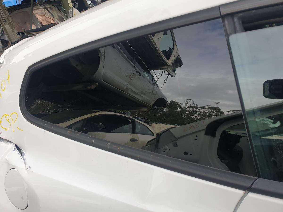 Vitre de custode arrière Droite VOLKSWAGEN Scirocco (137, 138)