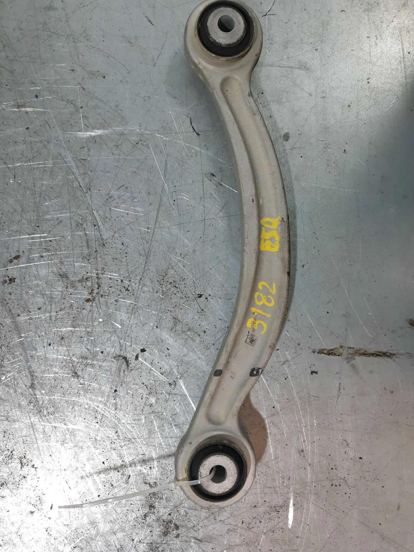 Braccio di sospensione posteriore sinistro MERCEDES-BENZ GLC (X253)