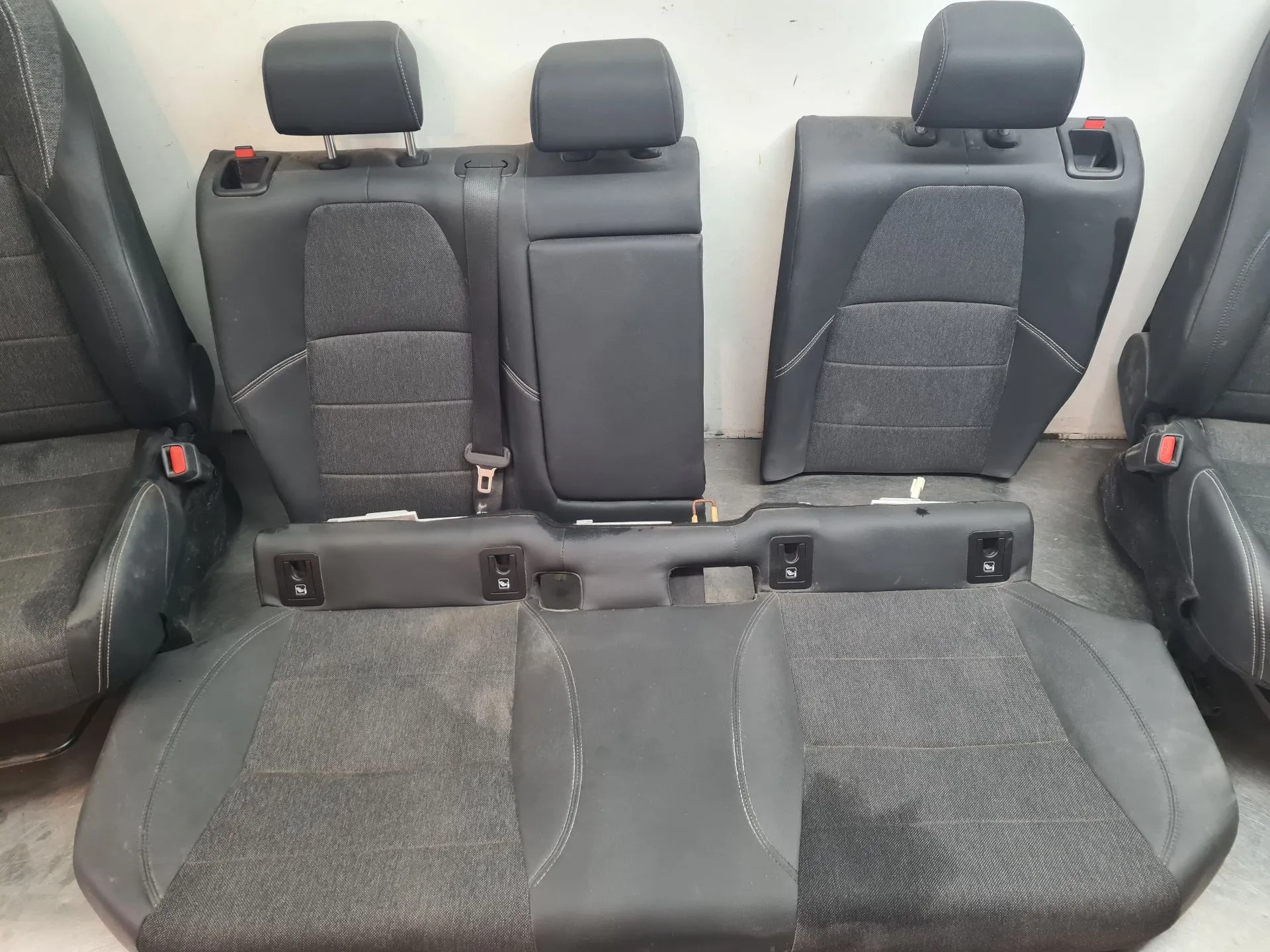 Banco trás TOYOTA Corolla Hatchback (_E21_)