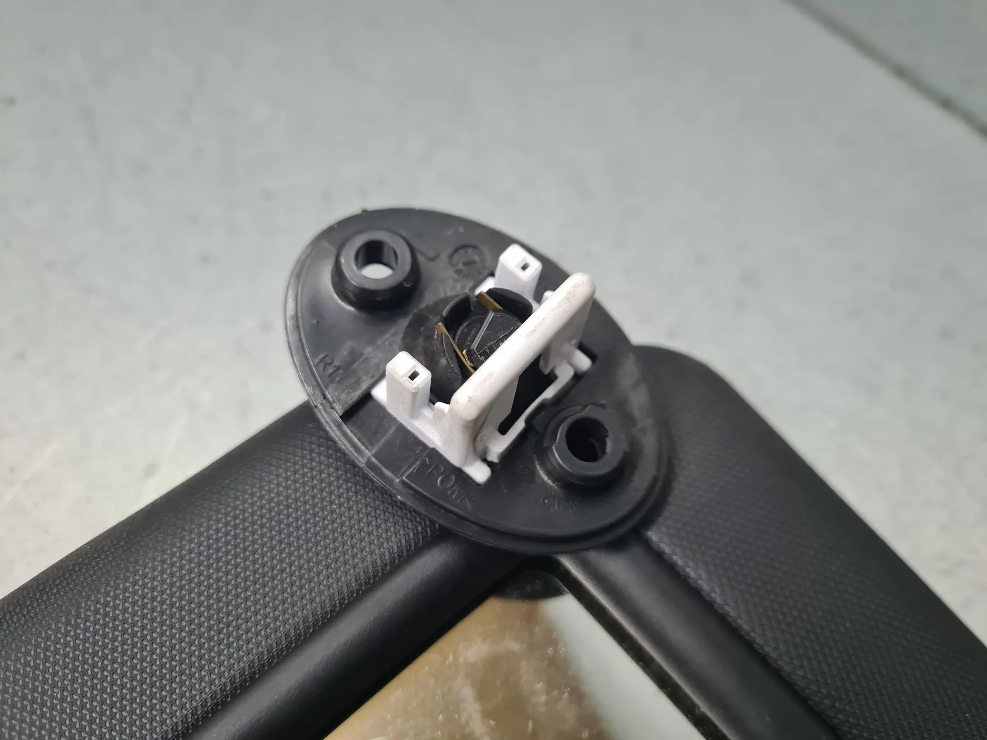 Right Sun Visor TOYOTA Corolla Hatchback (_E21_) Imagem-3