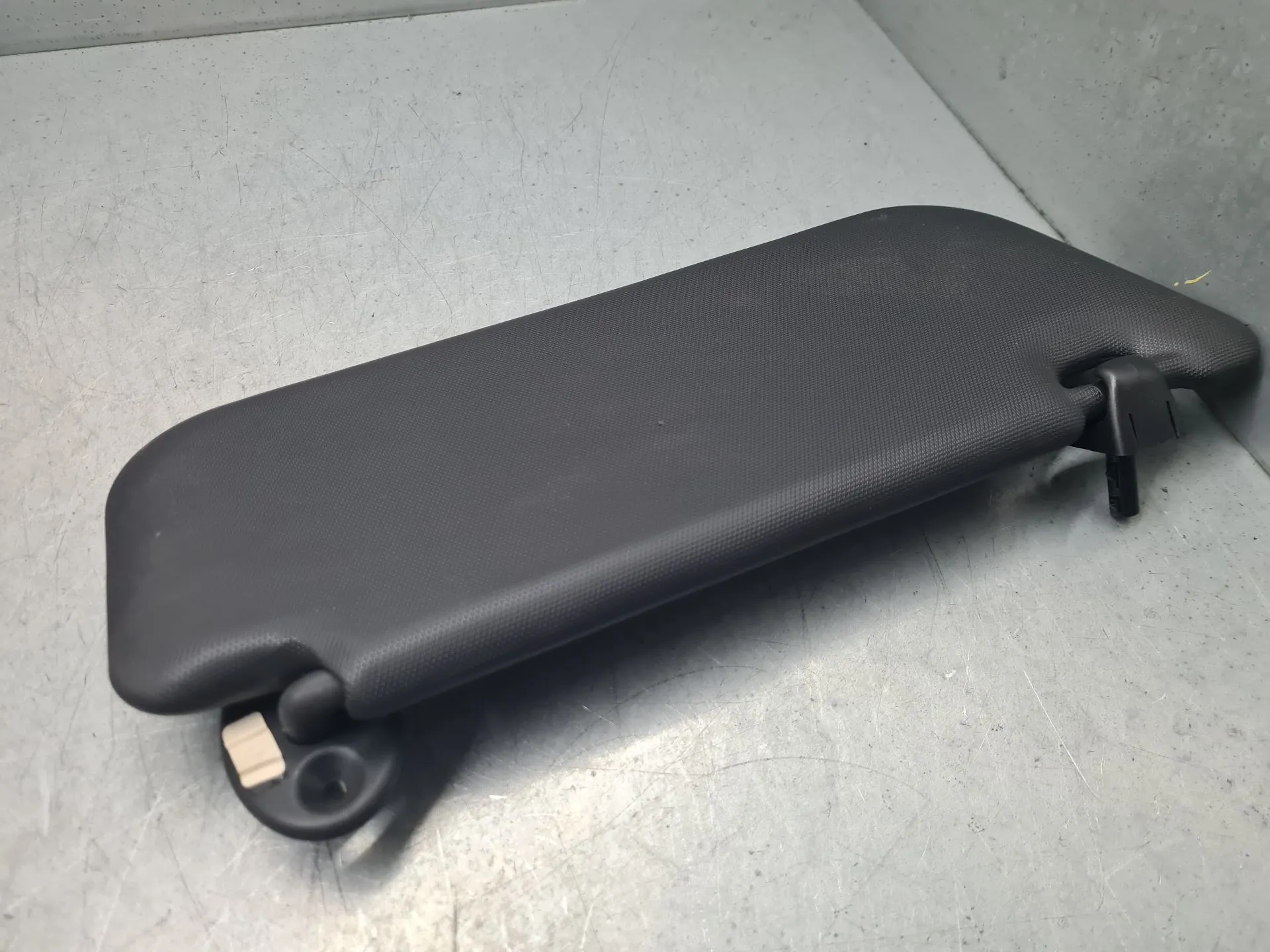 Pála de sol esquerda TOYOTA Corolla Hatchback (_E21_) Imagem-1